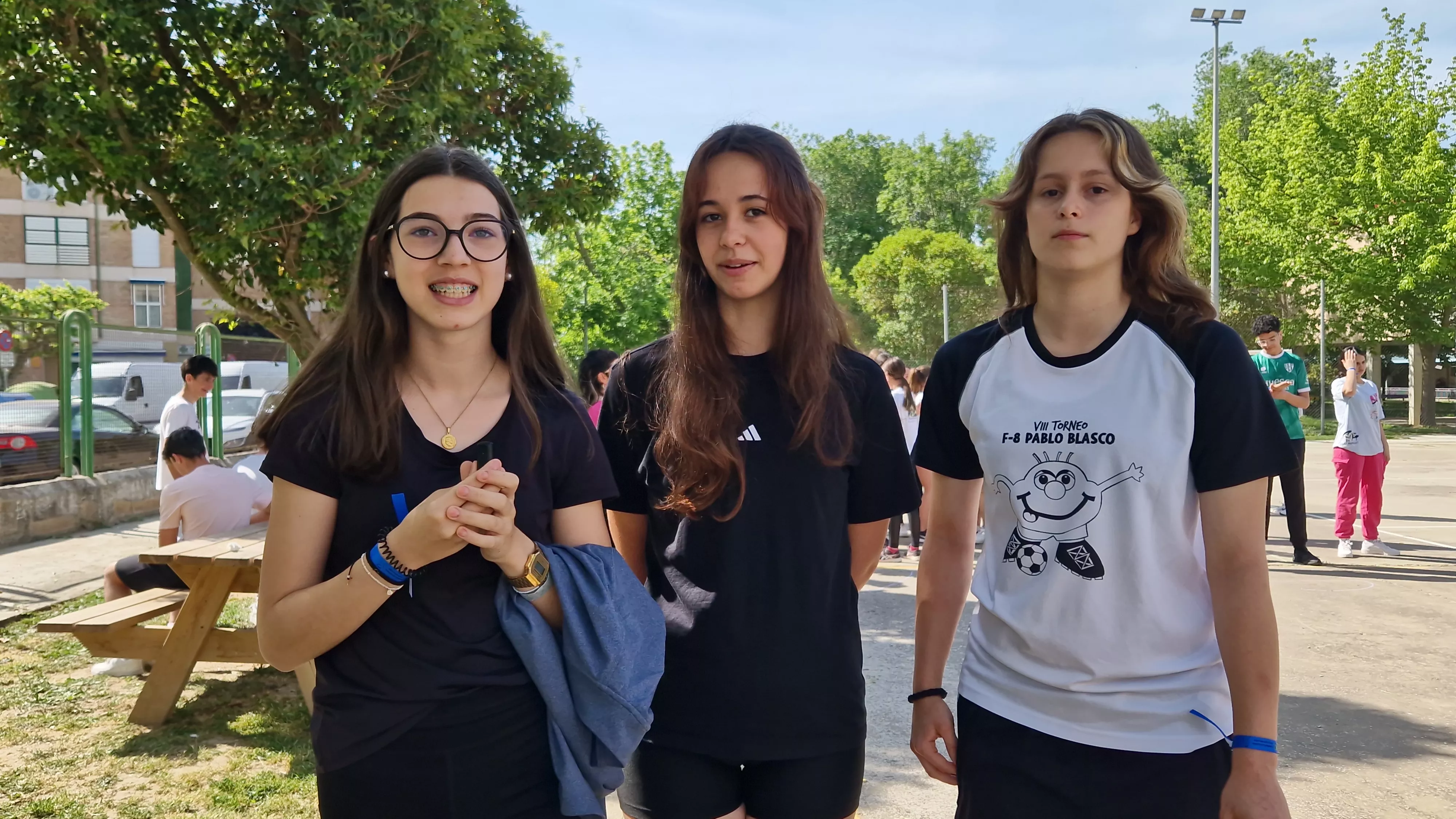 Actividad realizada en el IES Lucas Mallada para visibilizar la ictiosis. Foto Myriam Martínez