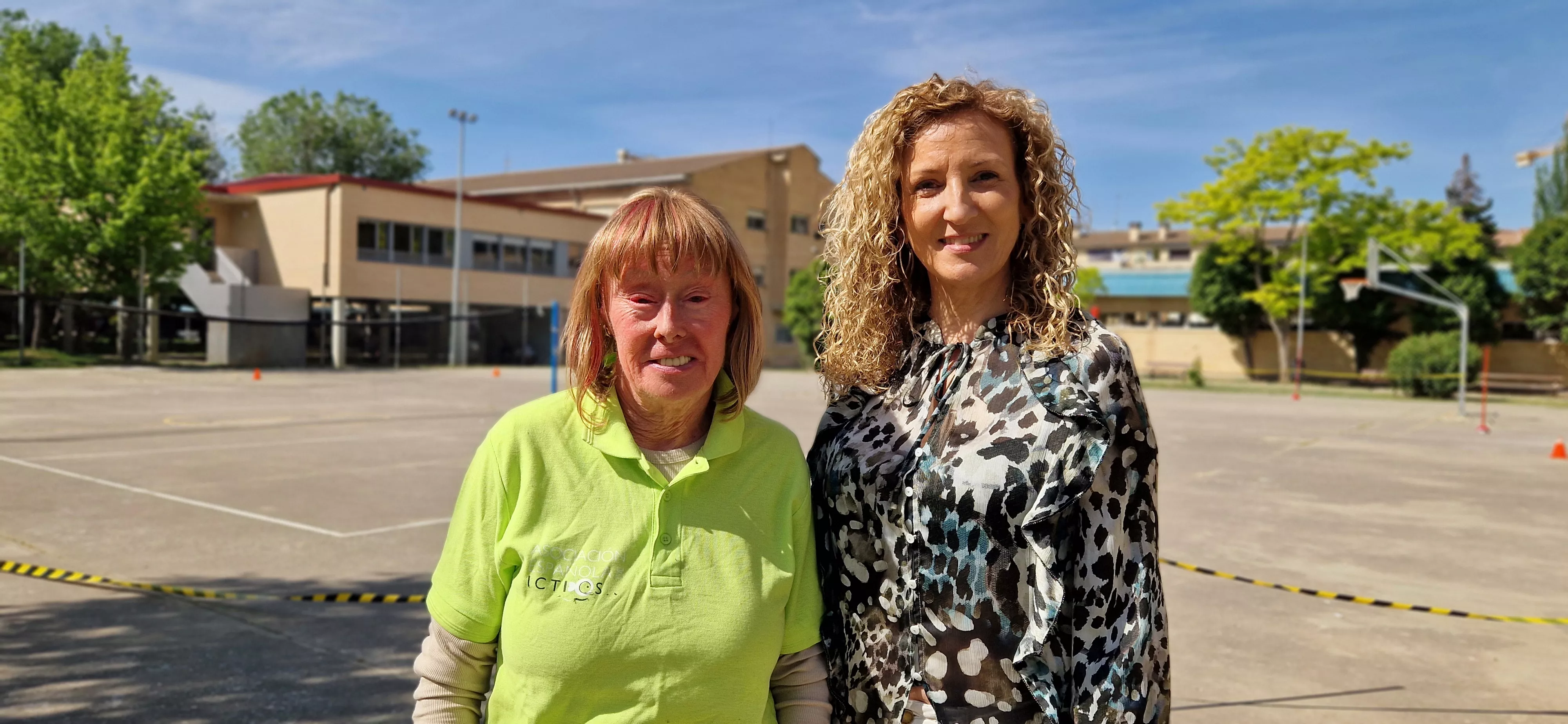 Actividad realizada en el IES Lucas Mallada para visibilizar la ictiosis. Foto Myriam Martínez