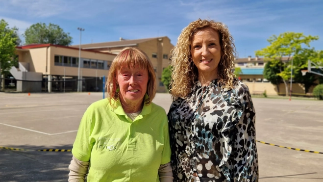 Actividad realizada en el IES Lucas Mallada para visibilizar la ictiosis. Foto Myriam Martínez