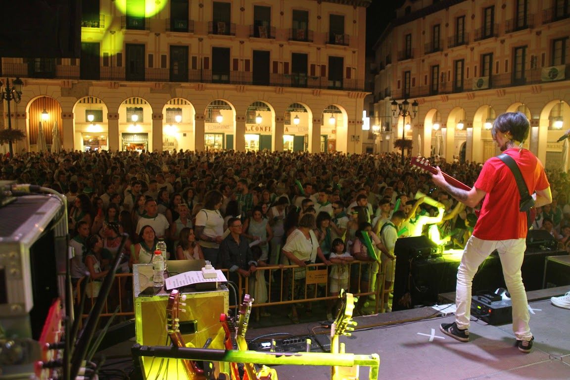 Orquesta Energy Show. Foto Carlos Neofato 
