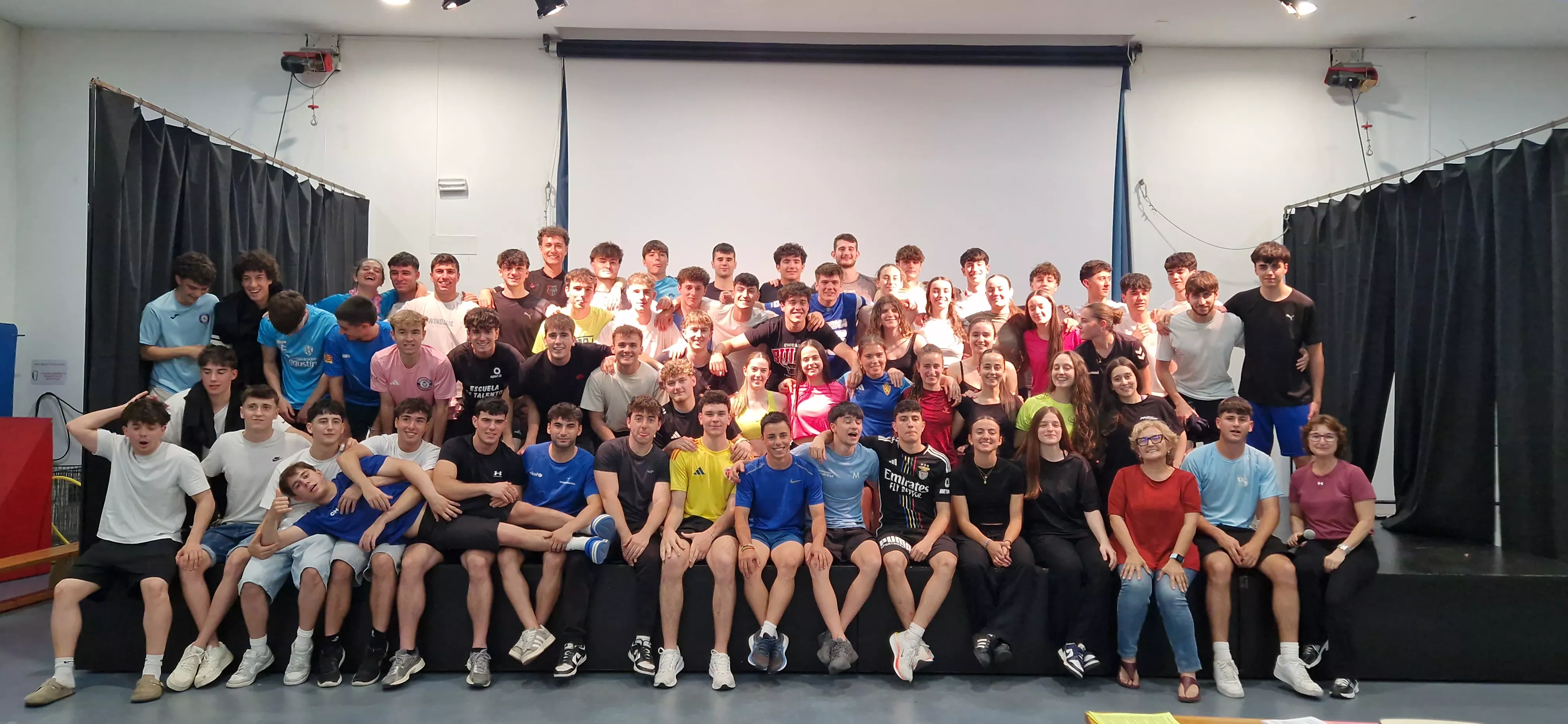 Día de la Danza en la Facultad de Ciencias de la Salud y del Deporte. Foto Myriam Martínez