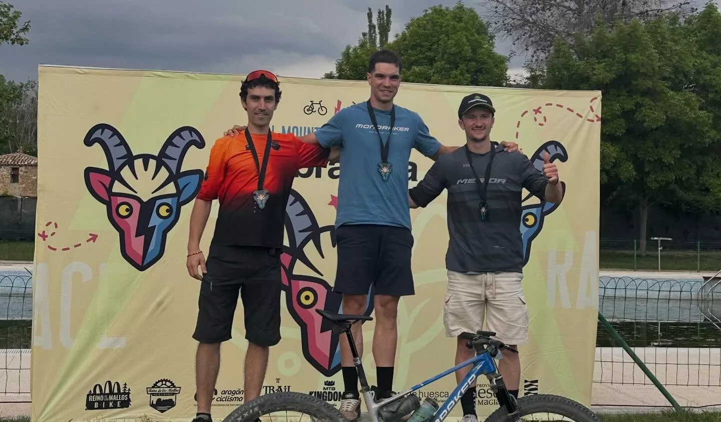 Gabi Torralba, en lo más alto del pódium en el Cabraloka.