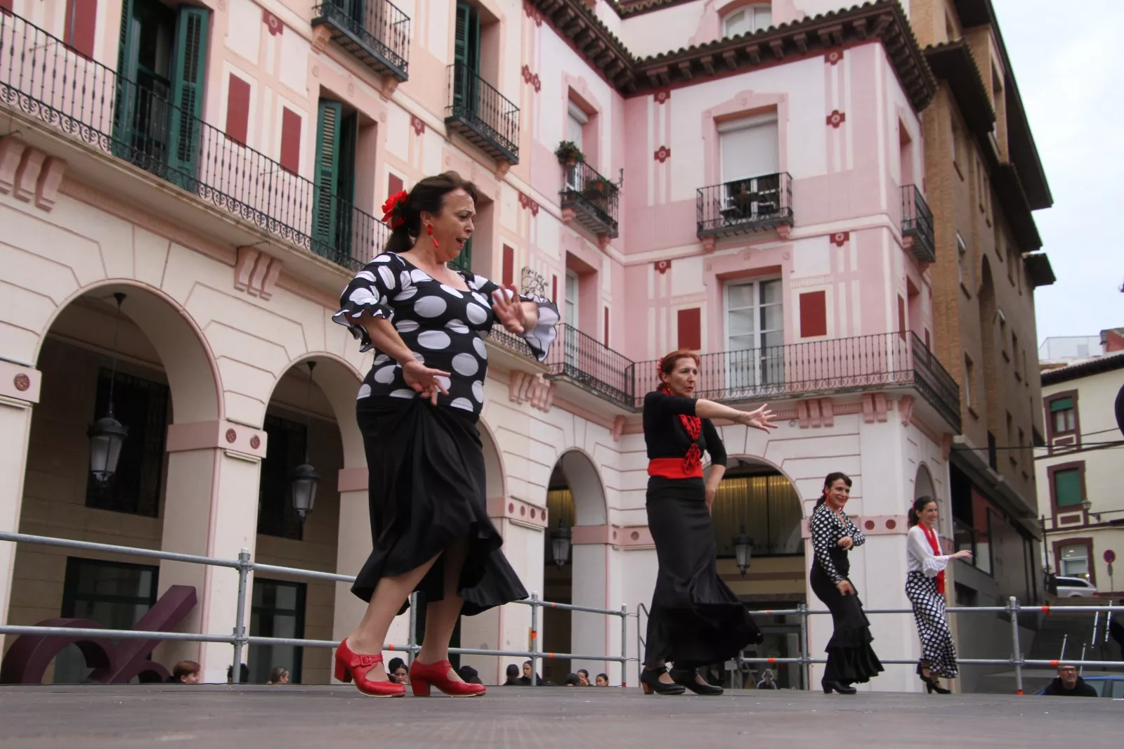 Día Internacional de la Danza con Espacio Danza y Escuela de Flamenco Sandra Nogarol. Foto Carlos Neofato