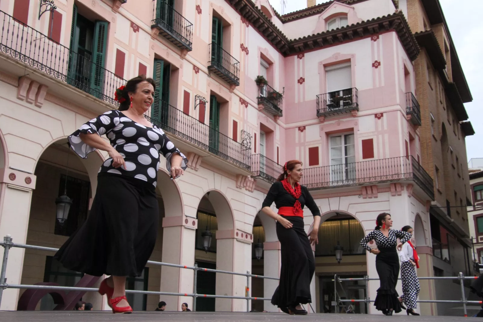 Día Internacional de la Danza con Espacio Danza y Escuela de Flamenco Sandra Nogarol. Foto Carlos Neofato