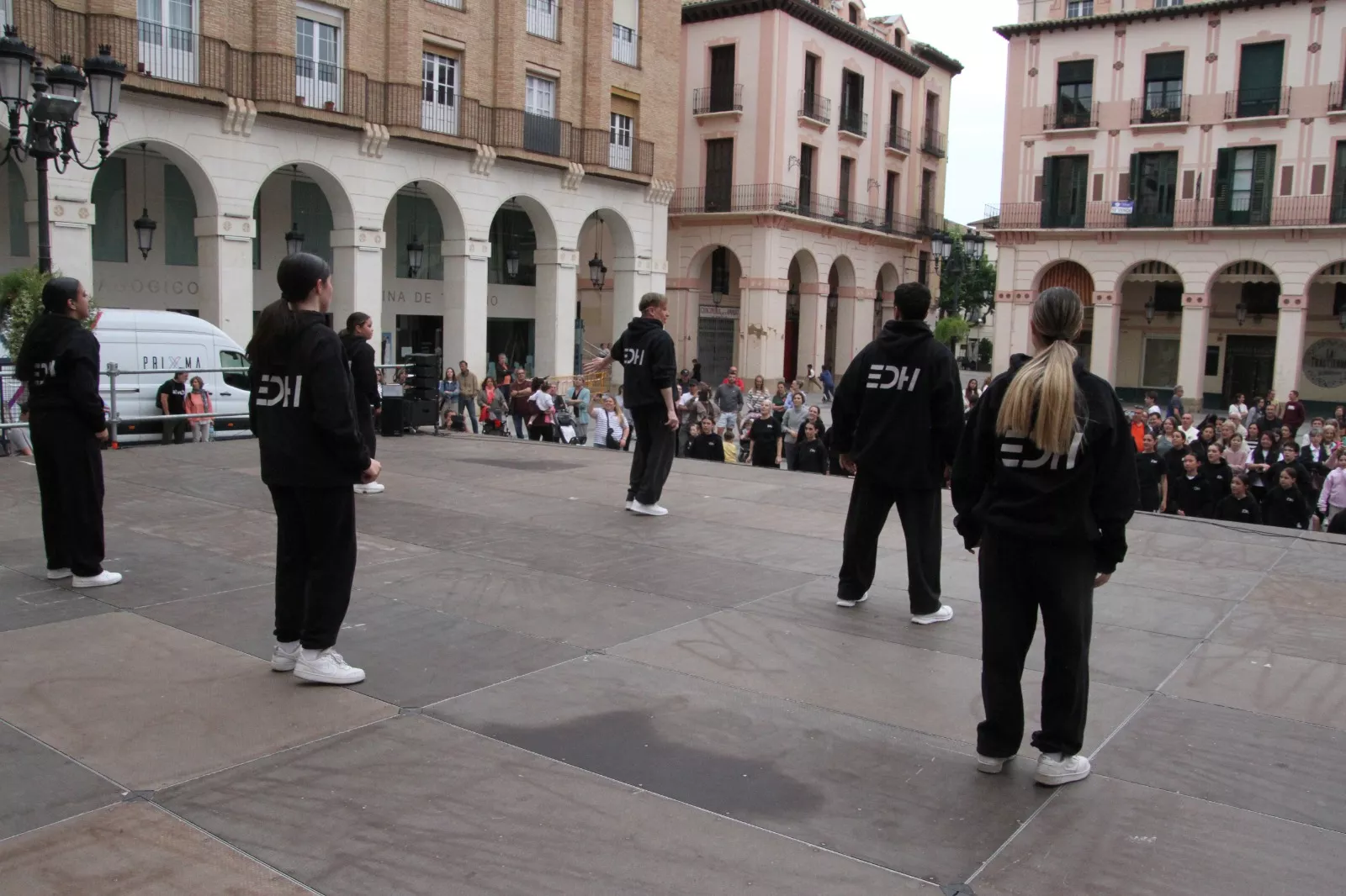 Día Internacional de la Danza con Espacio Danza y Escuela de Flamenco Sandra Nogarol. Foto Carlos Neofato