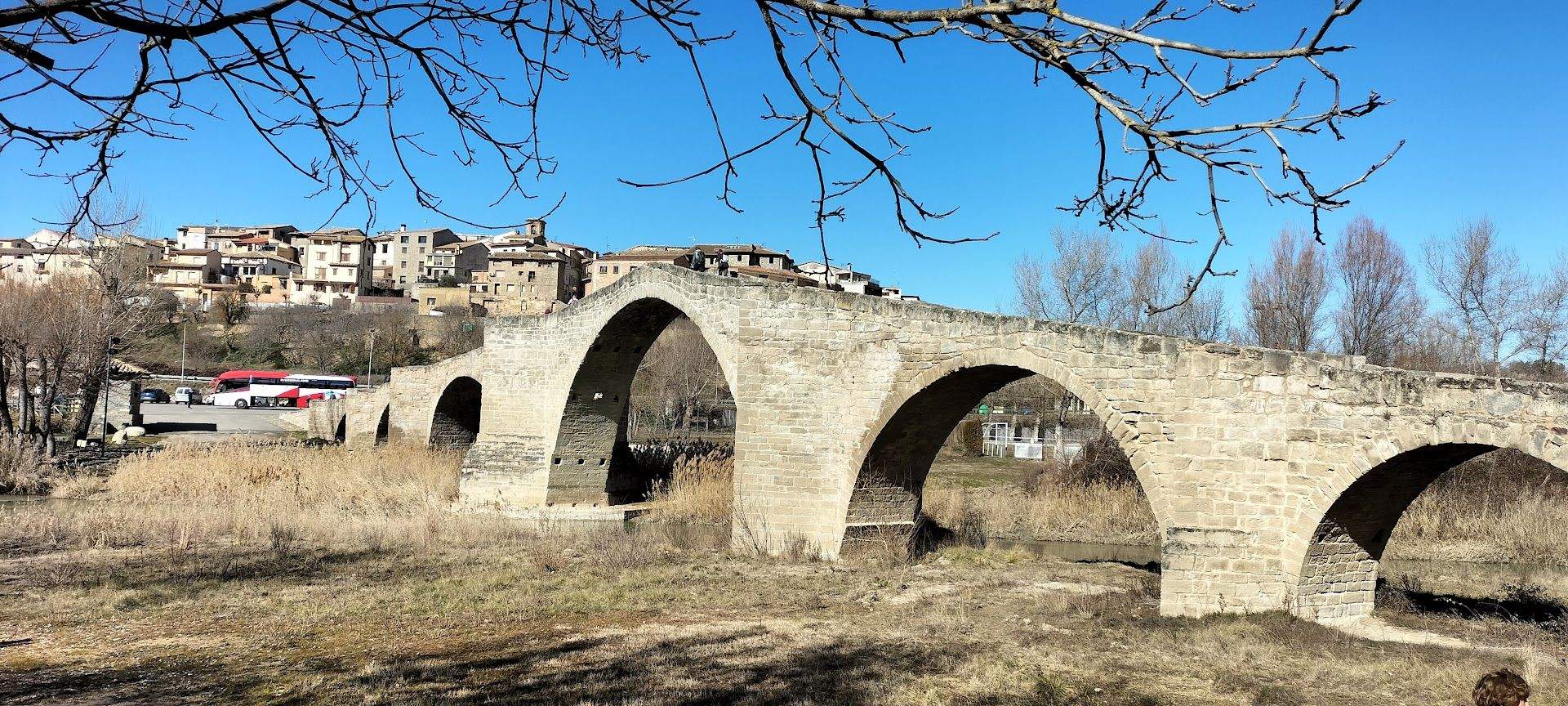 Bonito paseo por el entorno de Capella. Foto José Antonio Terrón Puente. Bonito paseo por el entorno de Capella. Foto José Antonio Terrón Puente.