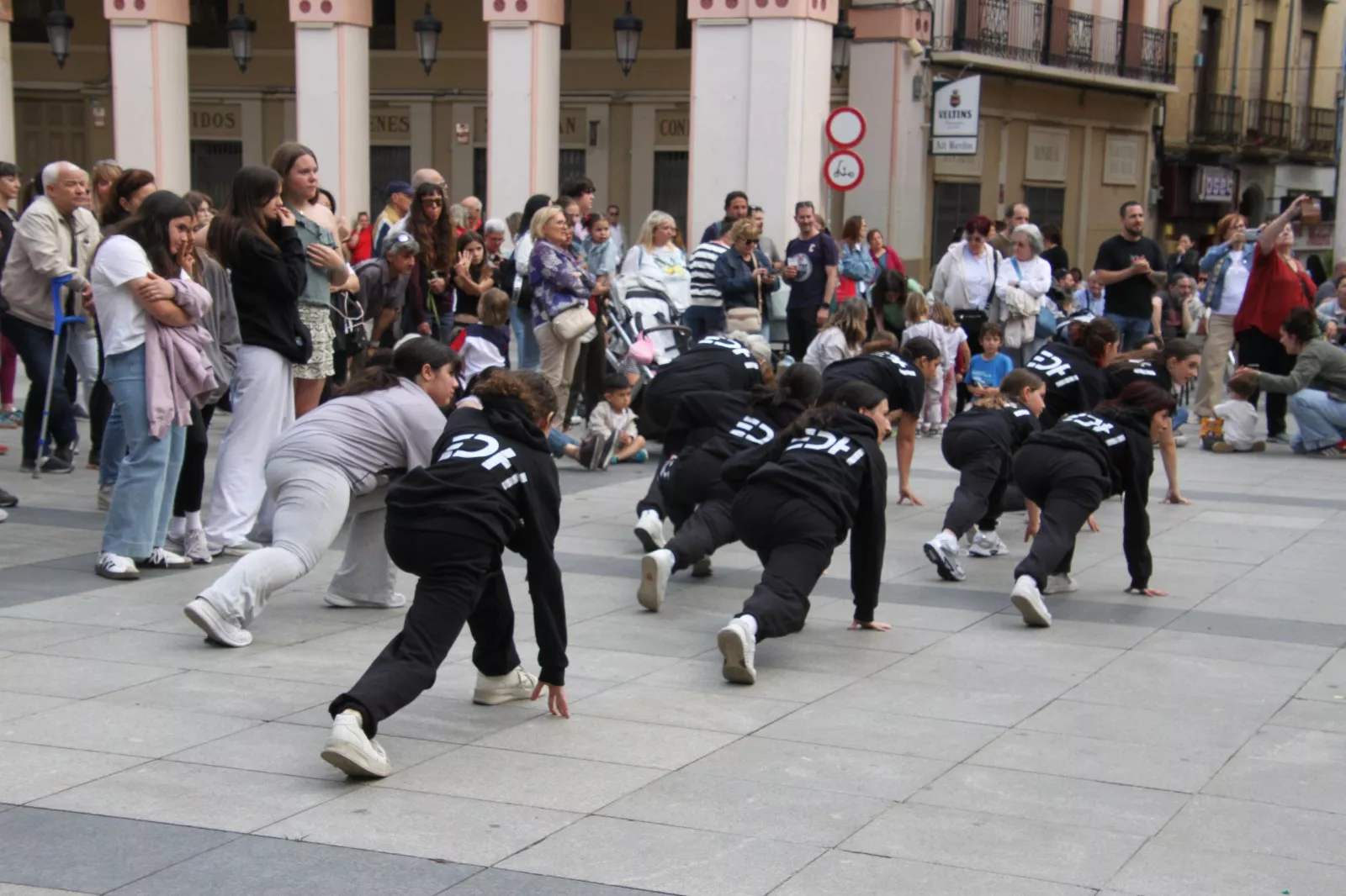Día Internacional de la Danza con Espacio Danza y Escuela de Flamenco Sandra Nogarol. Foto Carlos Neofato