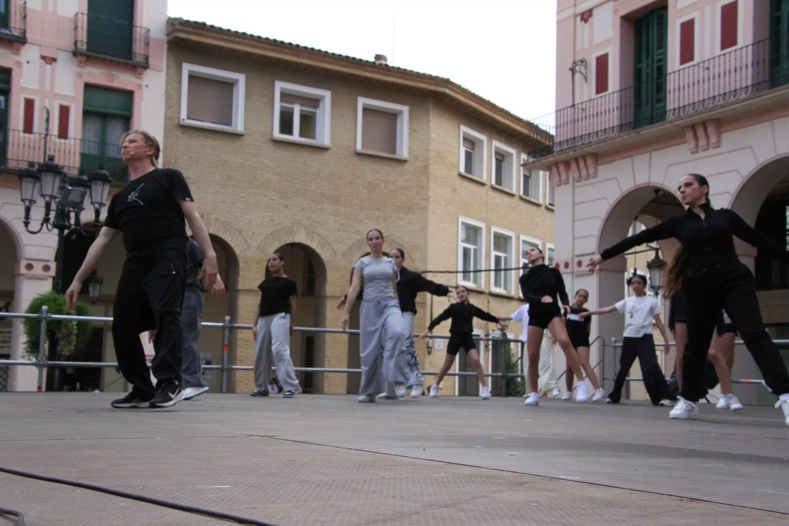 Día Internacional de la Danza con Espacio Danza y Escuela de Flamenco Sandra Nogarol. Foto Carlos Neofato