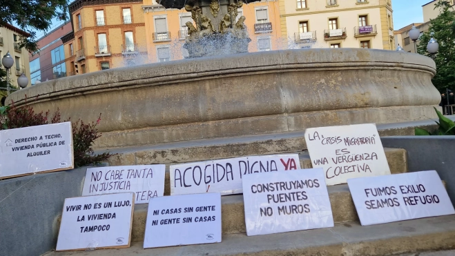 Círculo de Silencio de Bienvenidos Refugiados. Foto Myriam Martínez