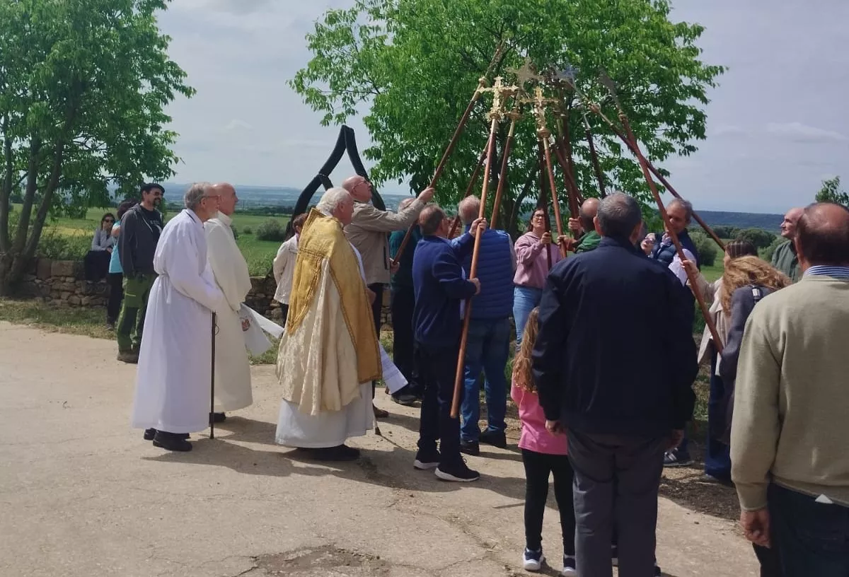 Las cruces, símbolo de unidad en el Viñedo