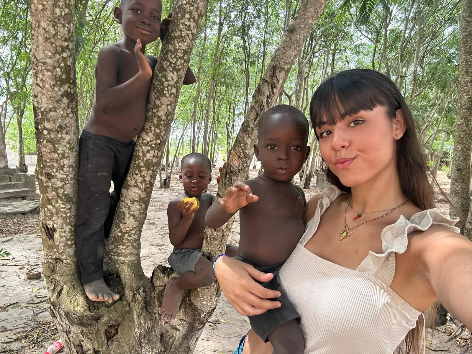 Claudia Albertos está viviendo una auténtica experiencia vital en Ghana.