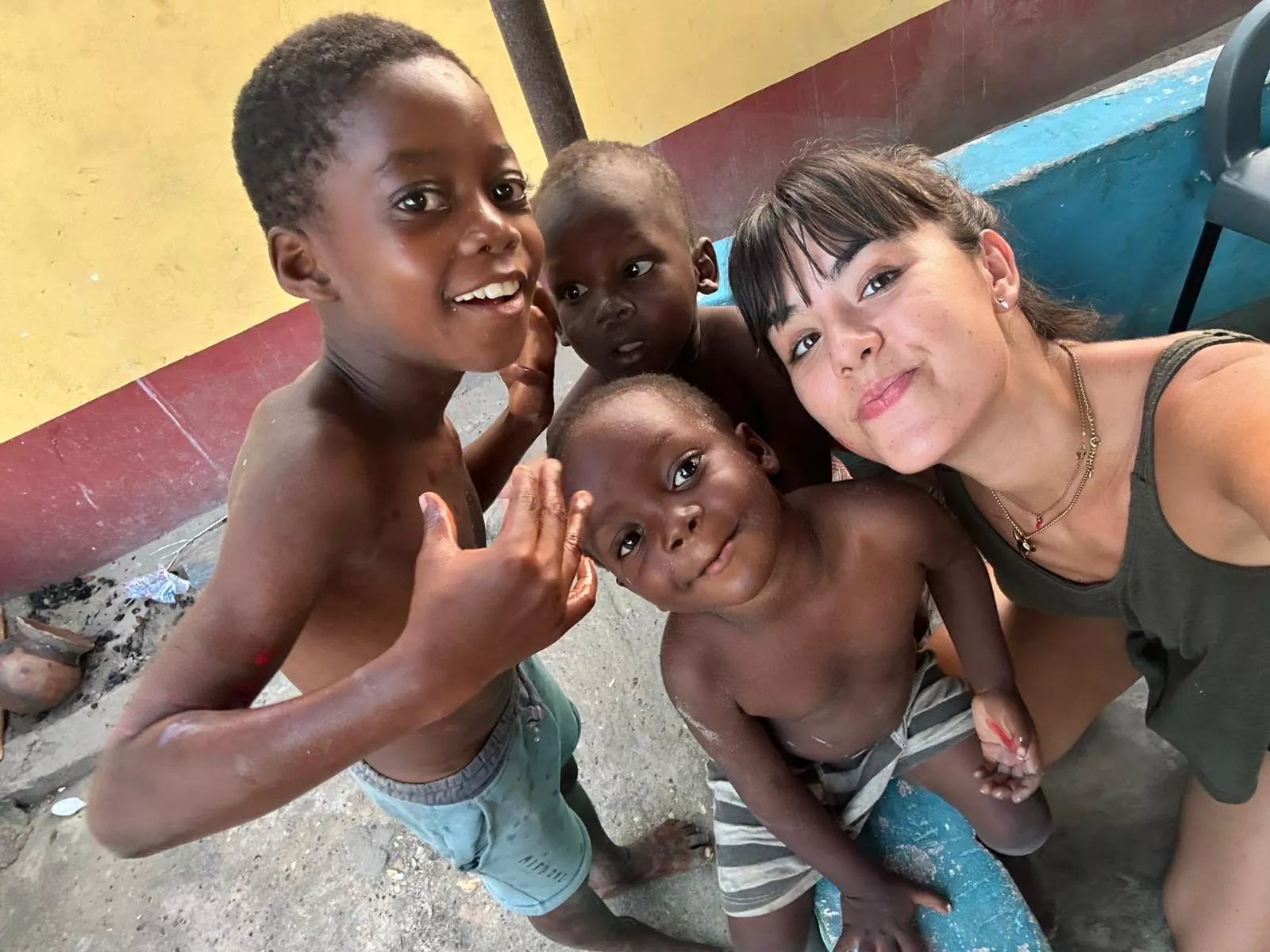 Claudia Albertos está viviendo una auténtica experiencia vital en Ghana.