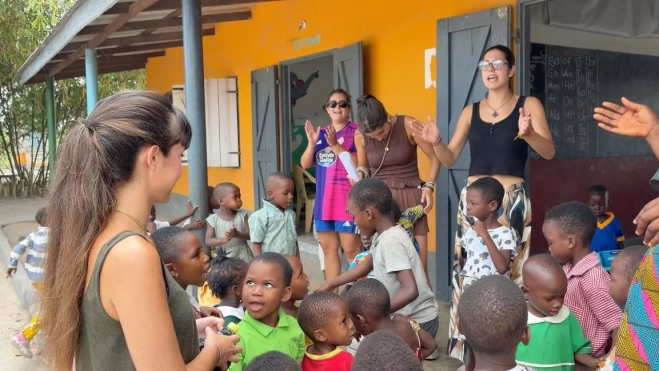 Claudia Albertos está viviendo una auténtica experiencia vital en Ghana.