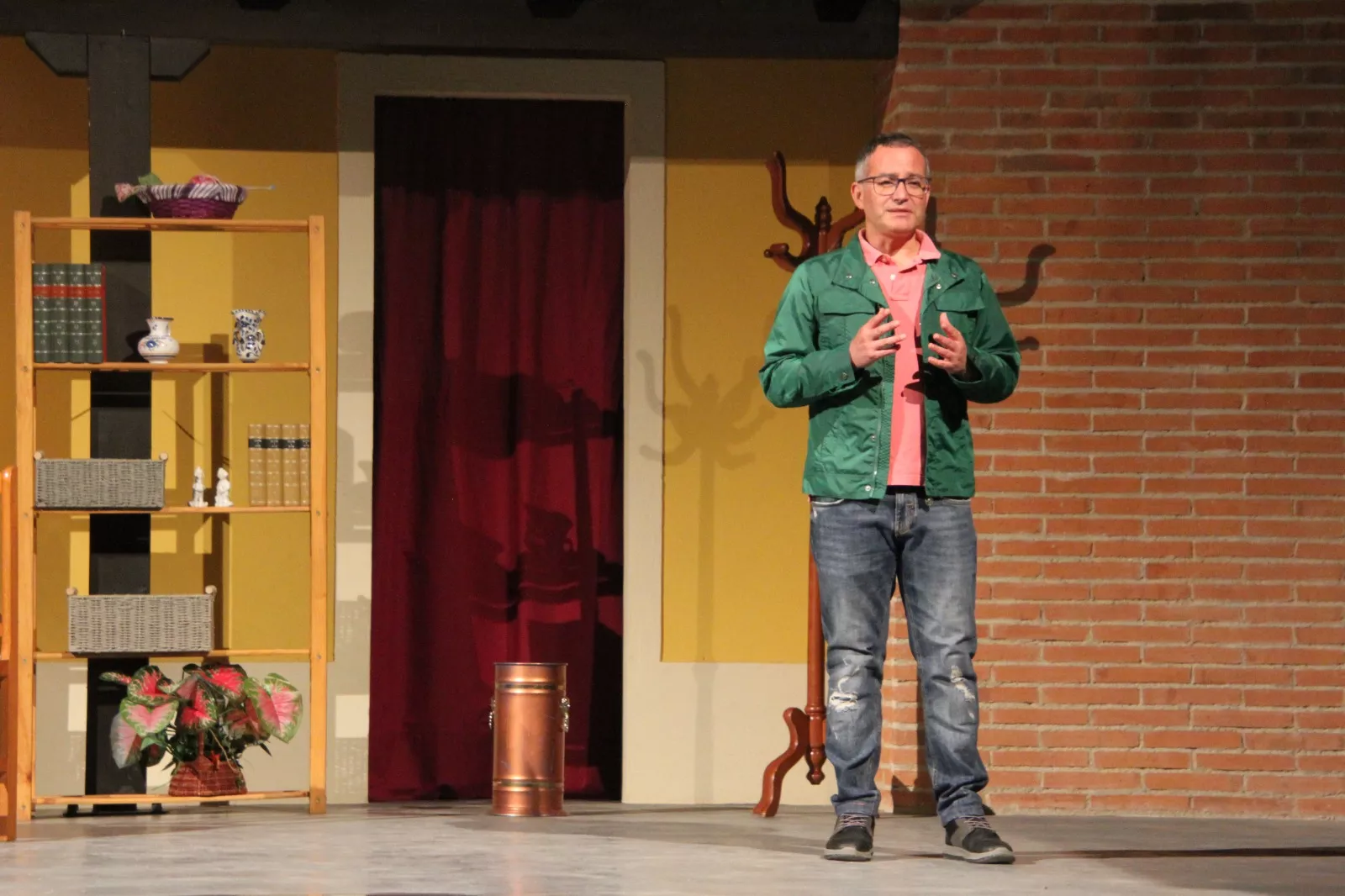 "Tela Marinera"  en el Corral de Comedias de Robres con "El inconveniente". Foto Carlos Neofato