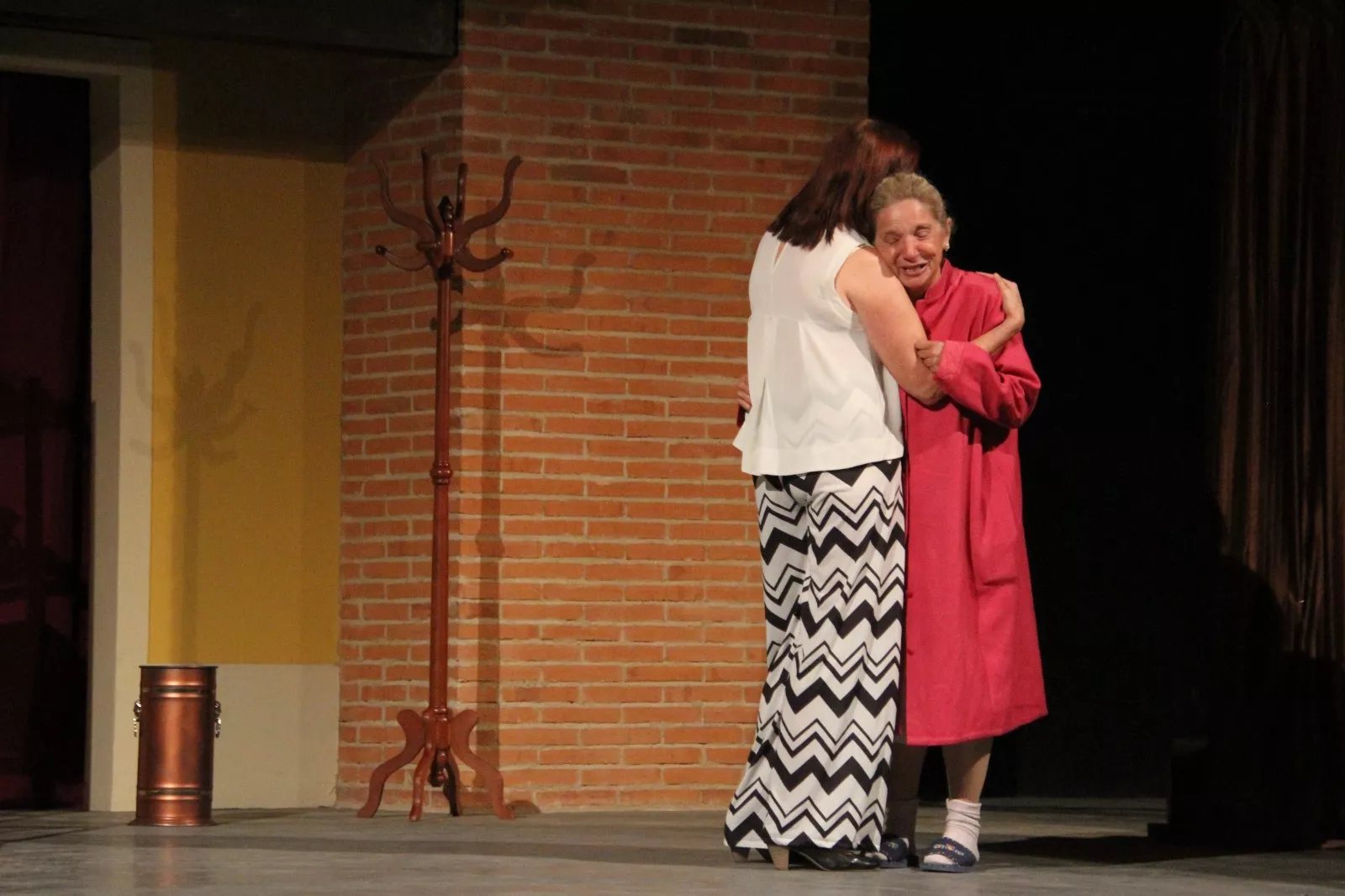 "Tela Marinera"  en el Corral de Comedias de Robres con "El inconveniente". Foto Carlos Neofato