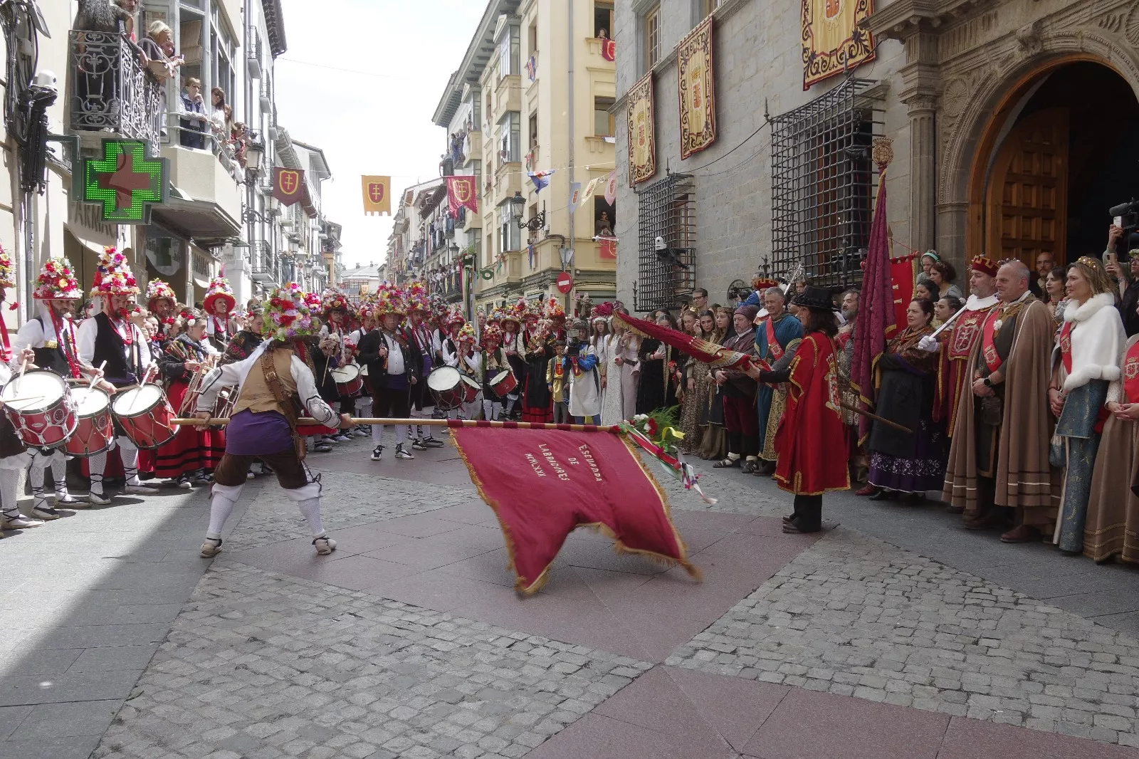 Primer Viernes de Mayo en Jaca. Foto Miguel Angel Muñoz