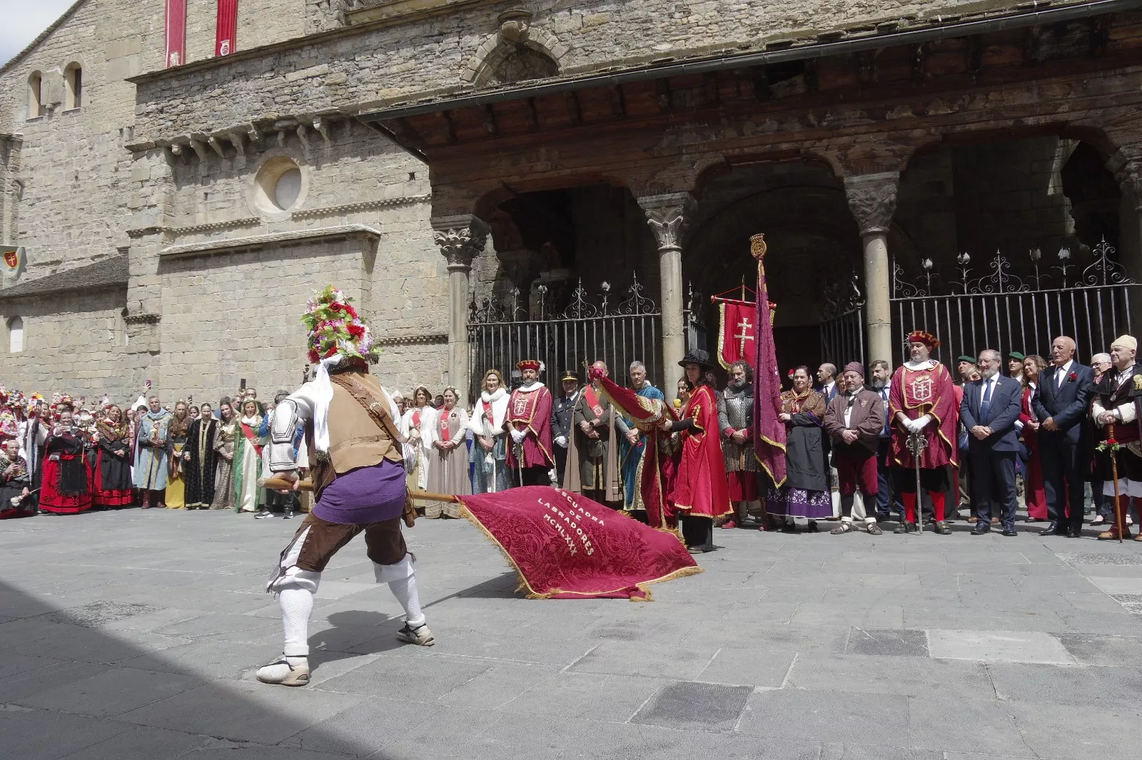 Primer Viernes de Mayo en Jaca. Foto Miguel Angel Muñoz