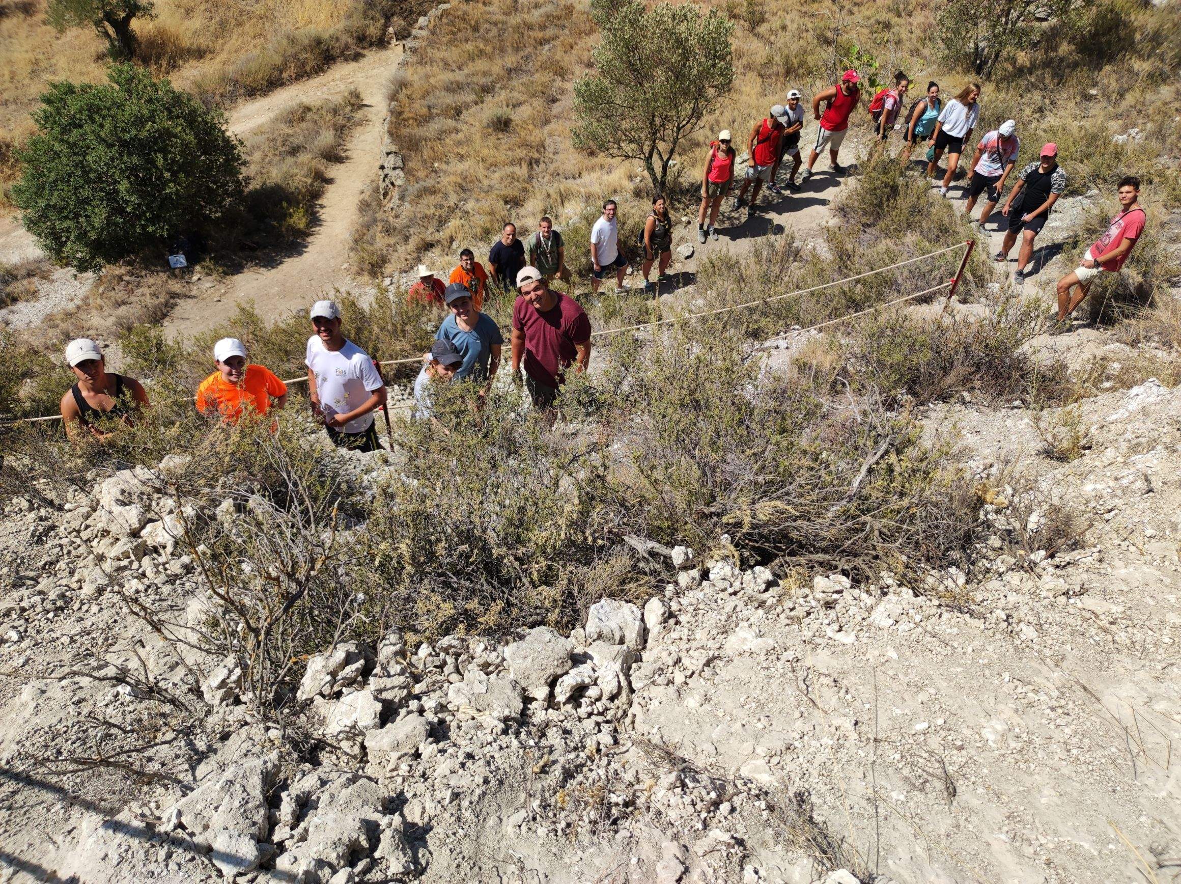 Fotografía de los jóvenes en el Campo de San Roc de San Esteban de Litera