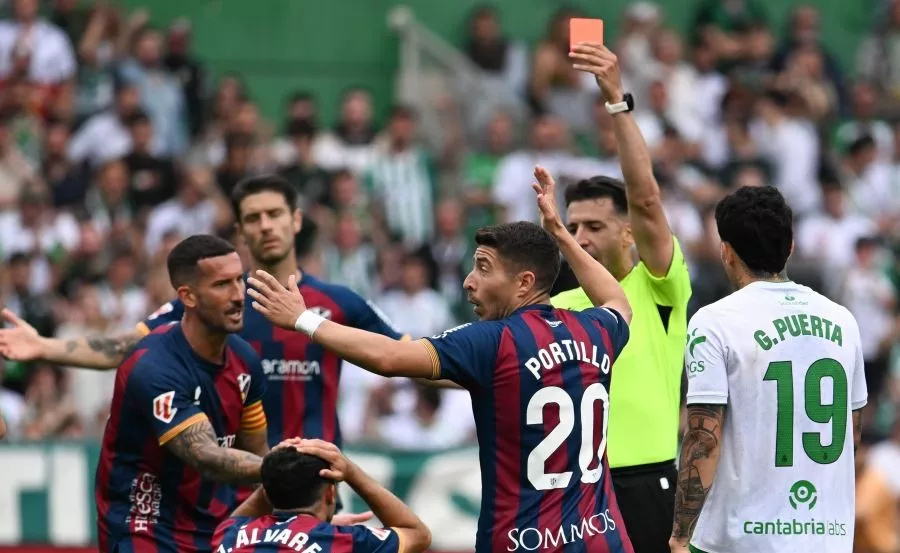 El CTA se pronuncia a favor de la "no intervención" del VAR en la roja a Jesús Álvarez