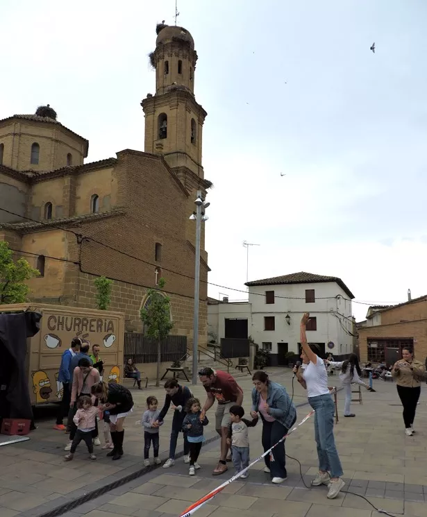 La alcaldesa Tere Rupín dio la salida de las carreras infantiles