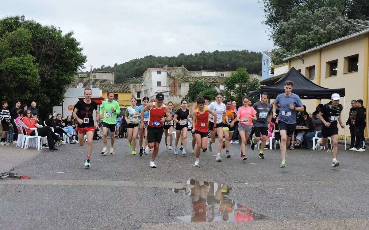 Salida de la tradicional carrera pedestre