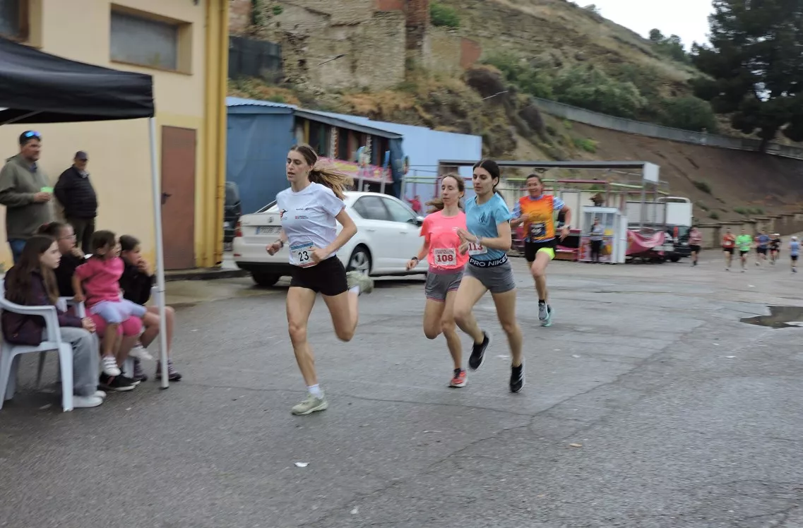 Greta, Paloma, Paula y Ani en las primeras vujeltas
