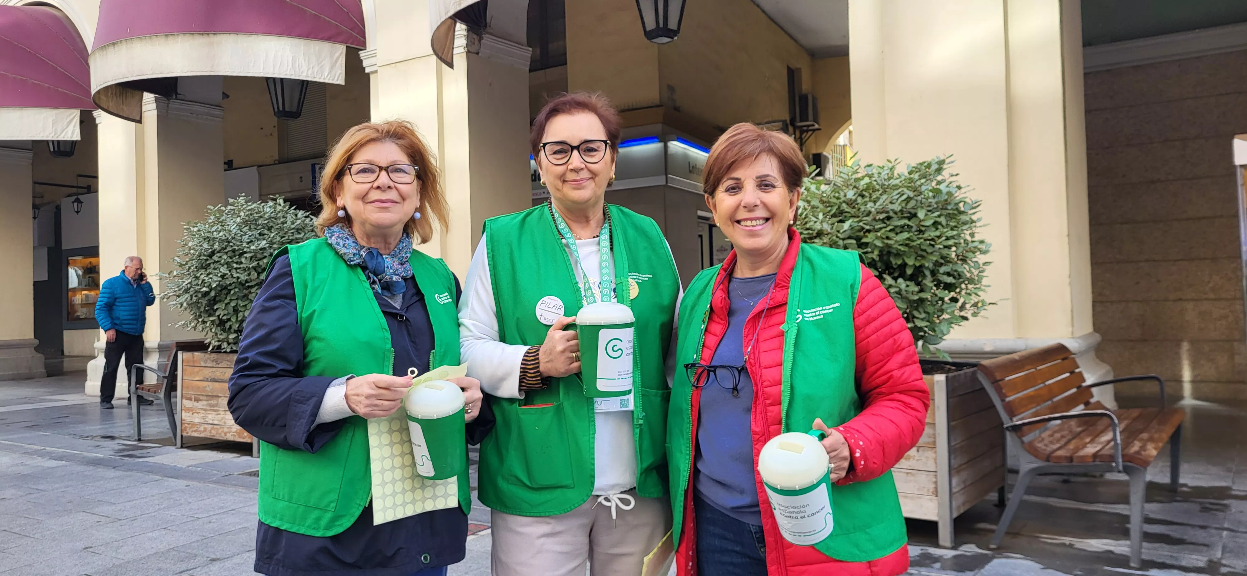 Día de la Cuestación de la Asociación Española Contra el Cáncer en Huesca. Foto Mercedes Manterola