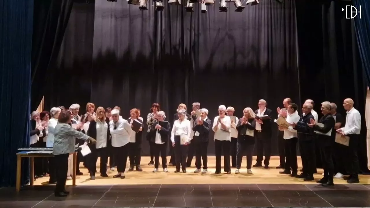 El Coro de la UC y Osca Melódica en Barriofest 2026.
