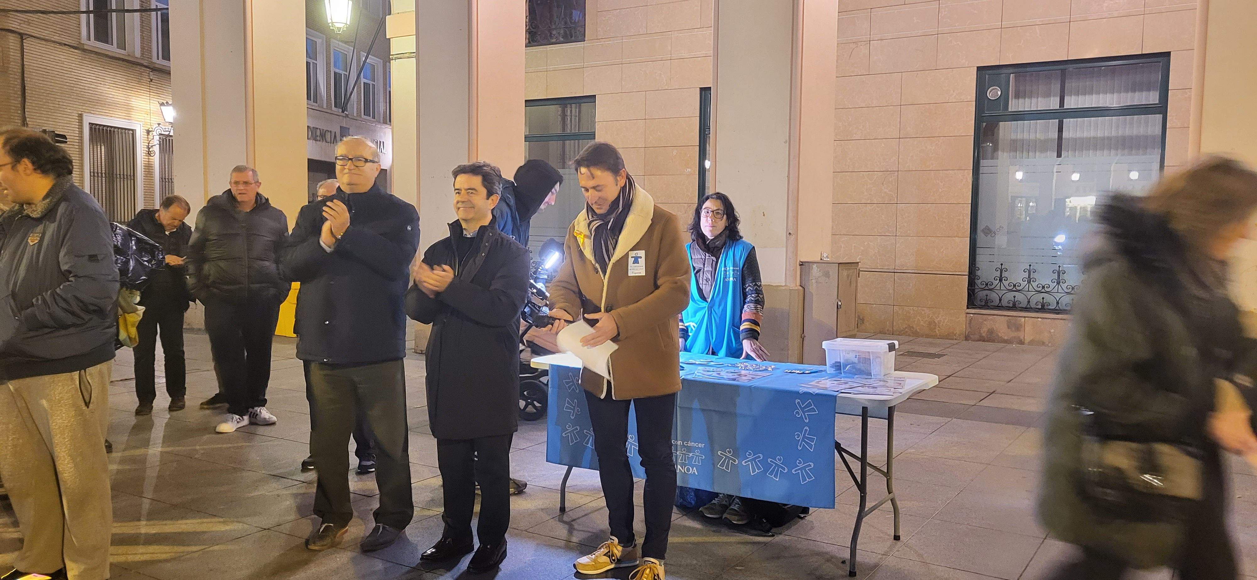 Huesca baila la jota de San Lorenzo por los niños con cáncer. Foto Myriam Martínez  