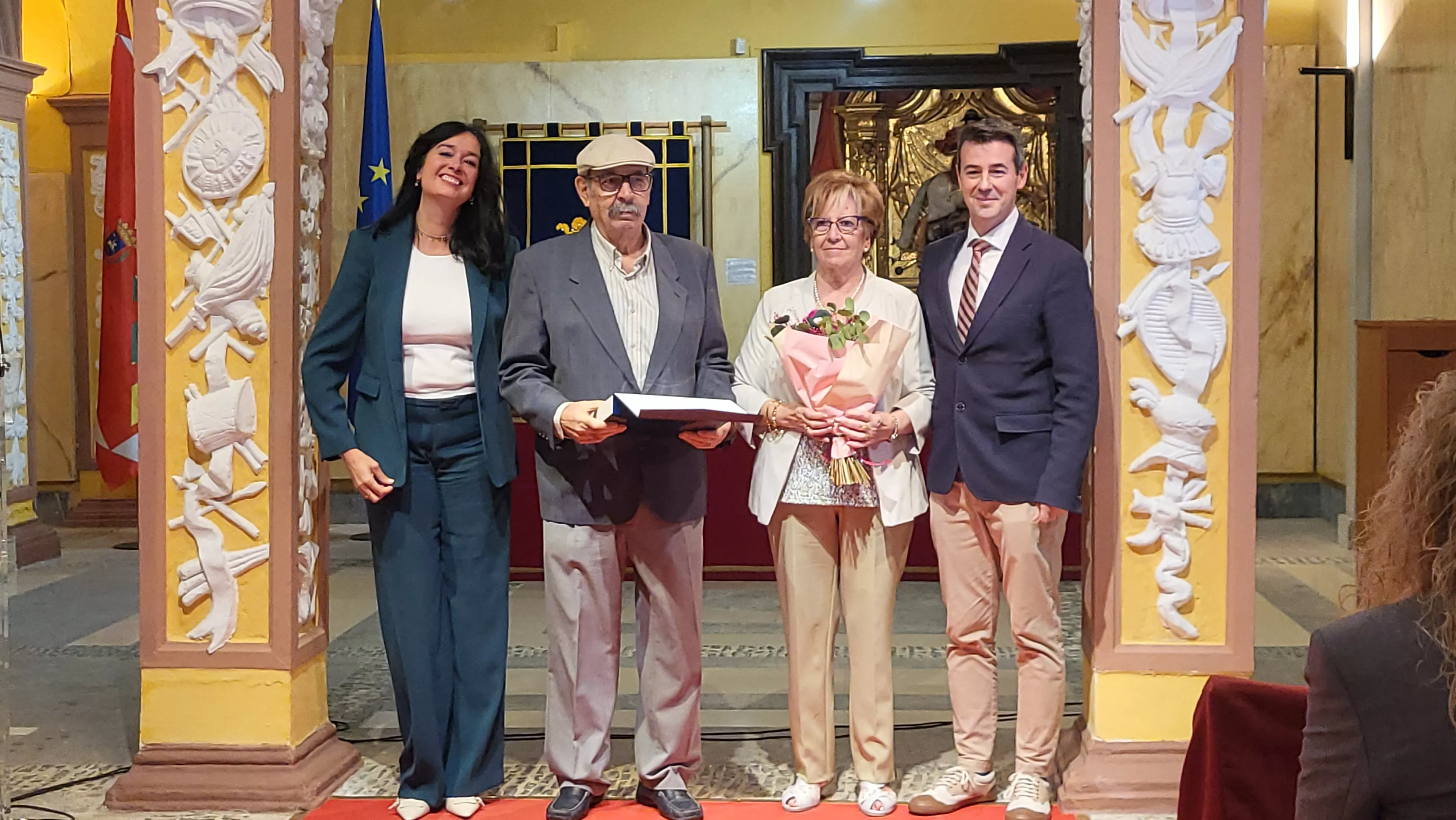 Bodas de oro de veinte matrimonios del Hogar de Personas Mayores en Huesca. Foro Mercedes Manterola
