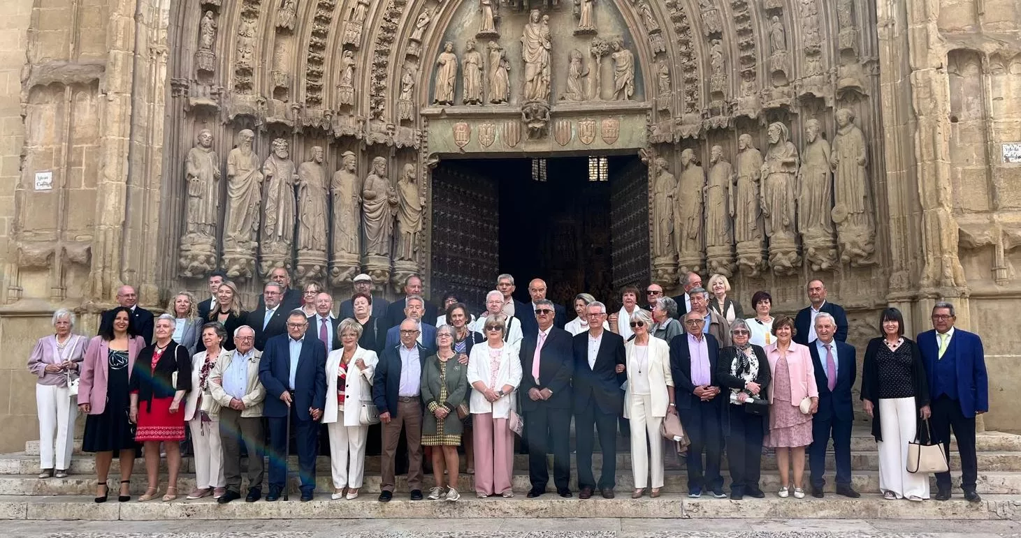 Bodas de oro de veinte matrimonios del Hogar de Personas Mayores en Huesca. Foro Mercedes Manterola