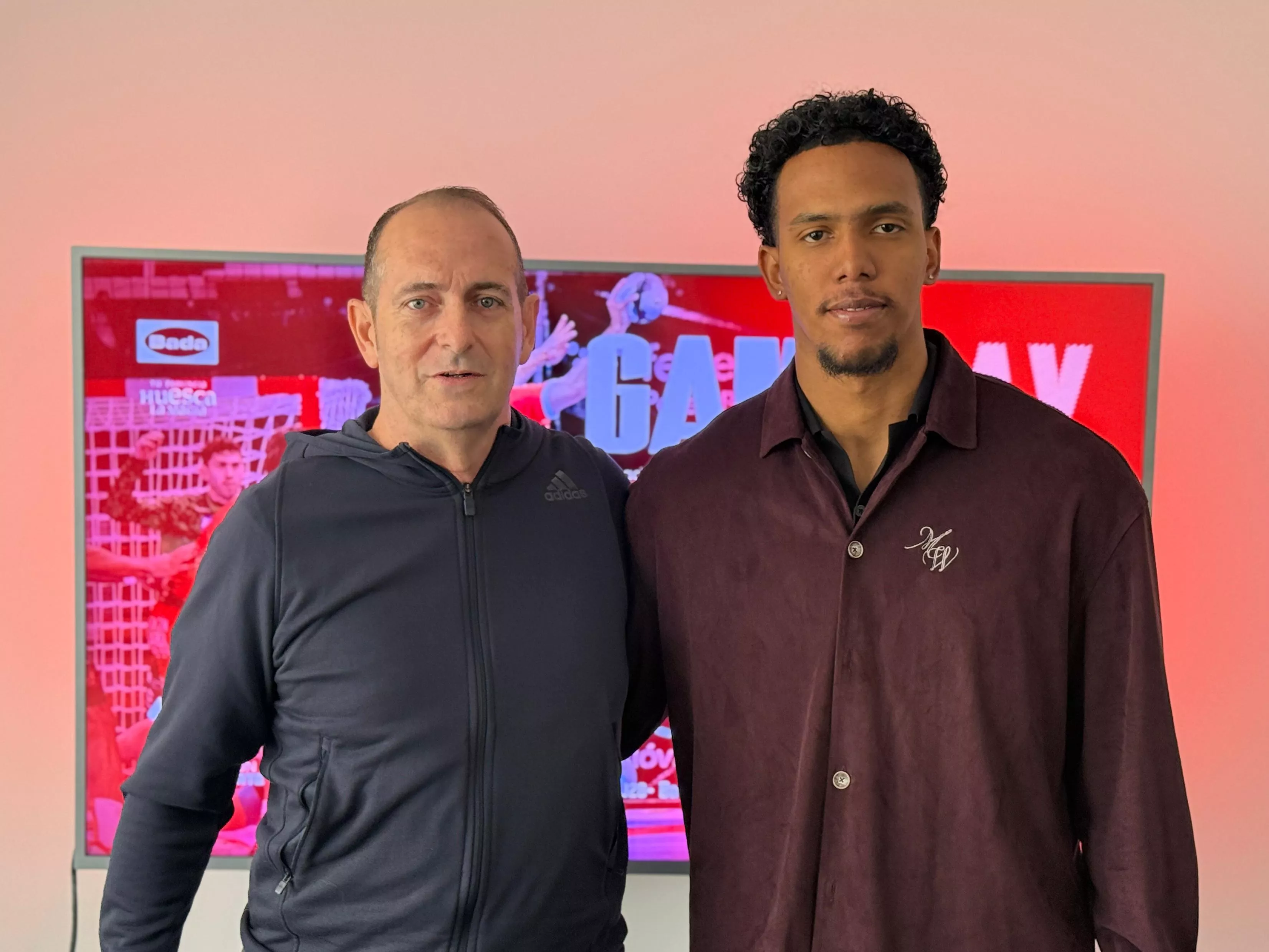 José Nolasco y Samuel Cordiés, entrenador y lateral de Bada Huesca