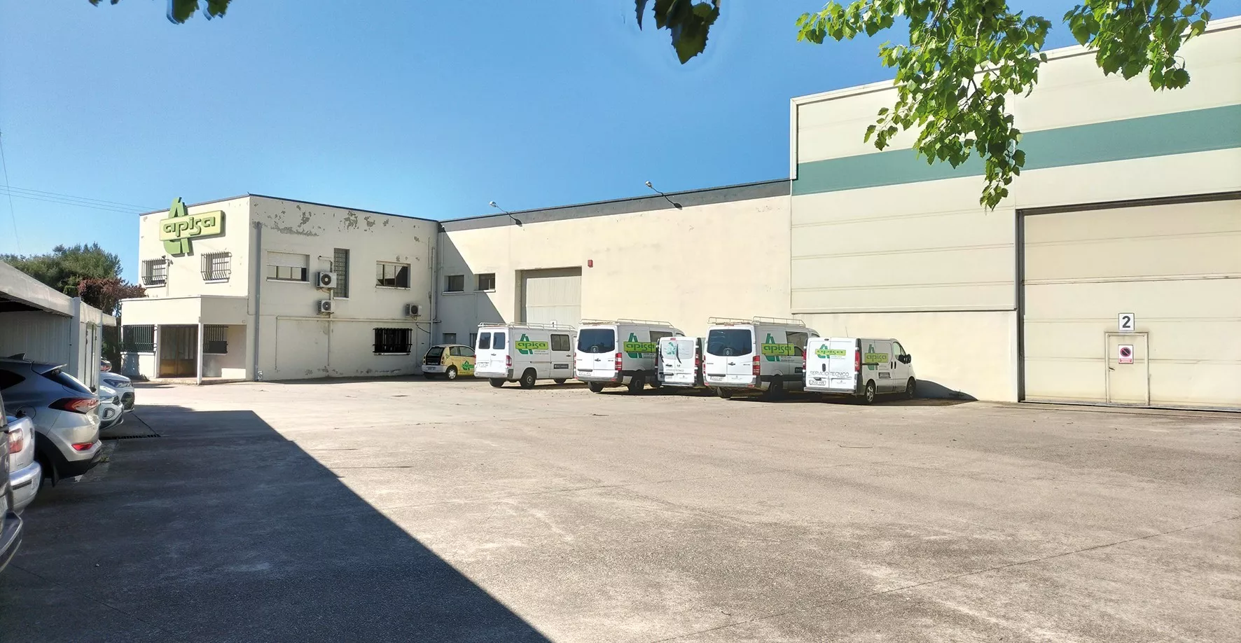 Planta y oficinas de Apisa.