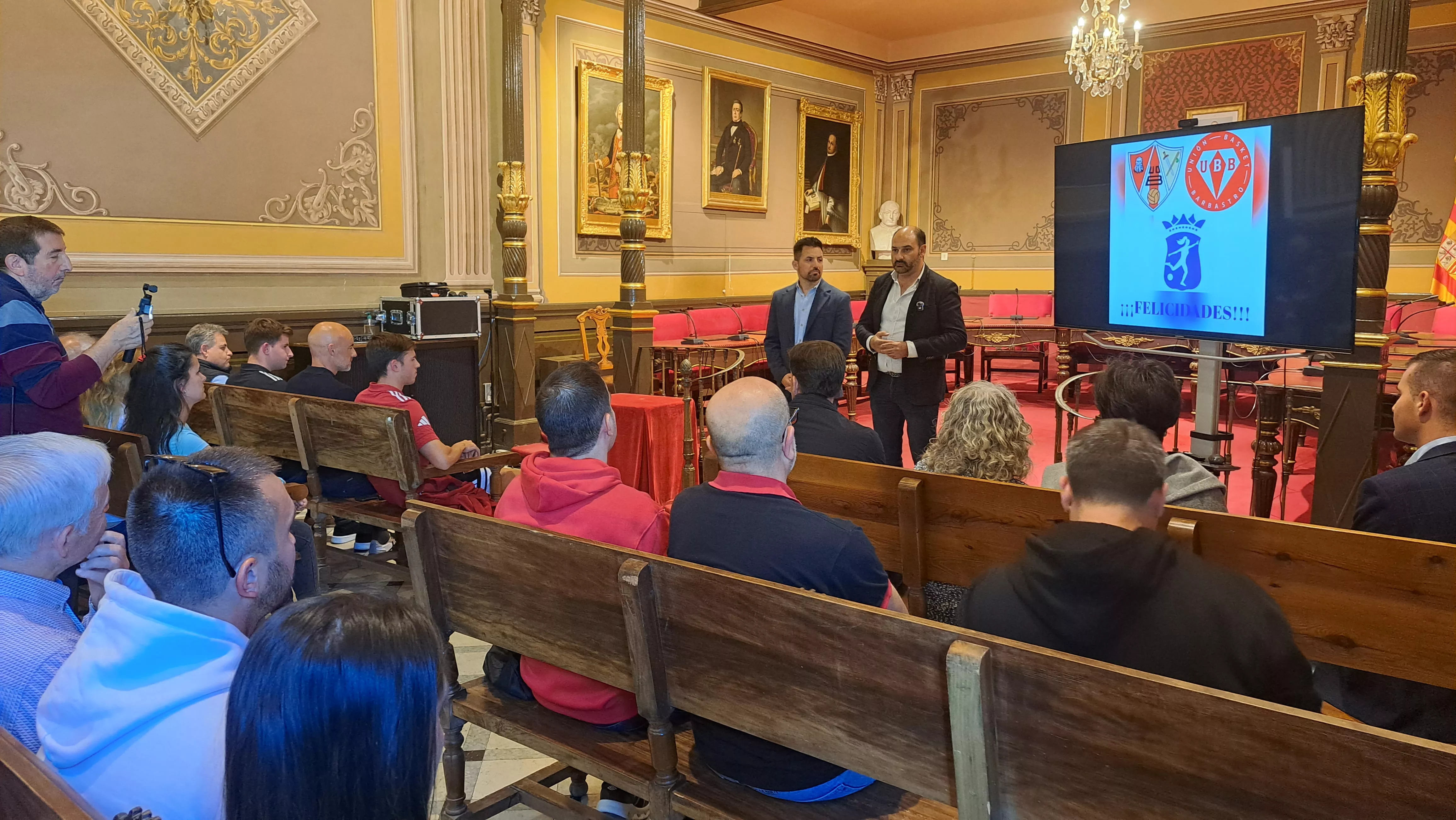 Recepción del Ayuntamiento a UD Barbastro, UB Barbastro y Peña Ferranca Femenina