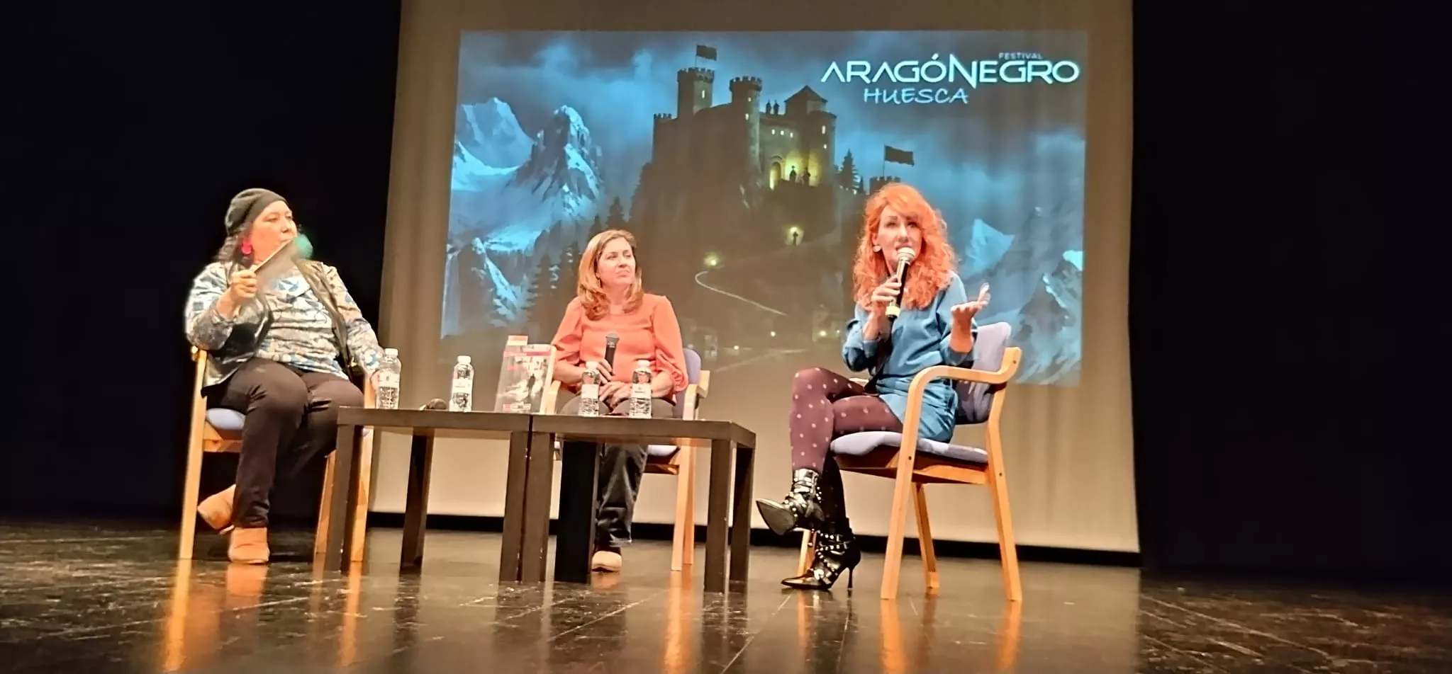 Angélica Morales con Camino Díaz y Angélica Morales en Aragón Negro