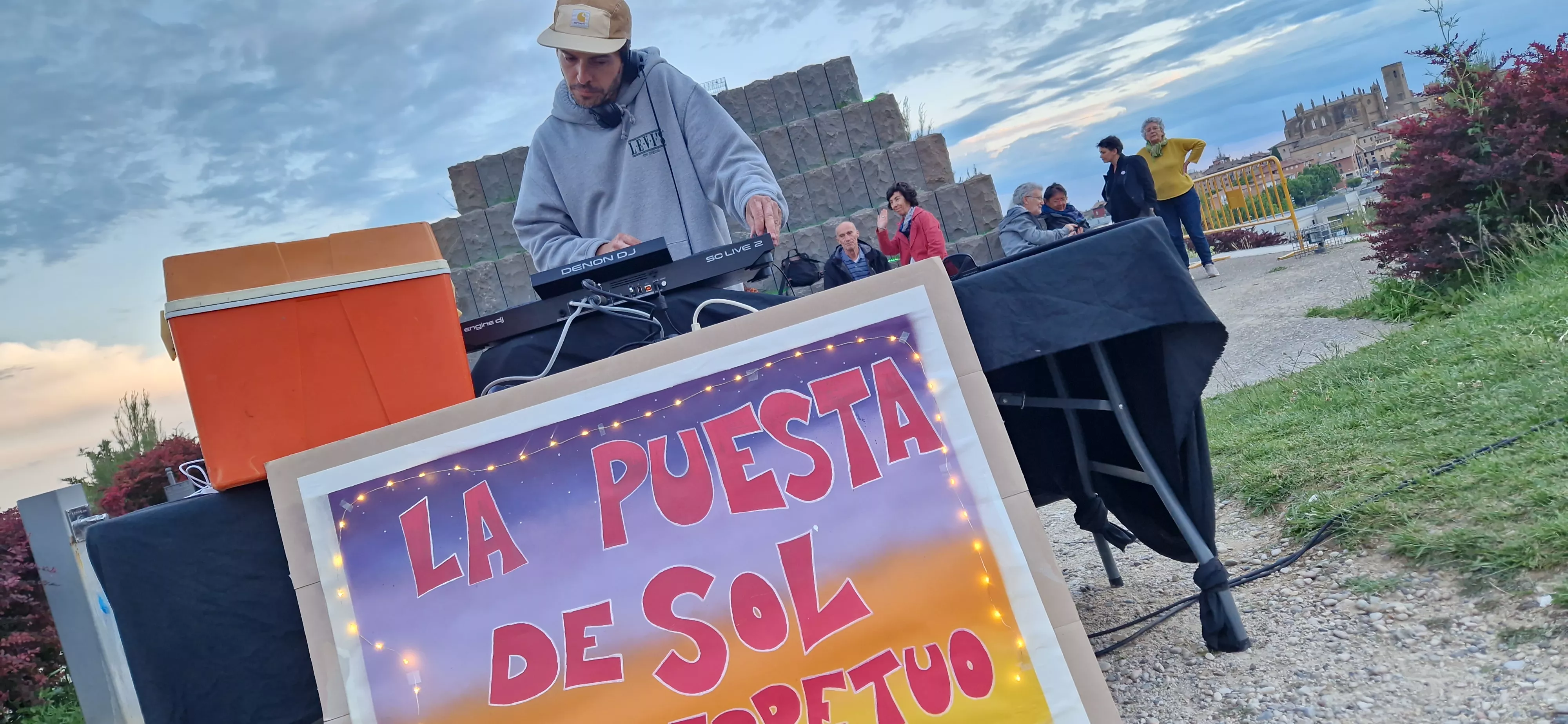 "Puesta de sol" de Barriofest 2026. Foto Myriam Martínez