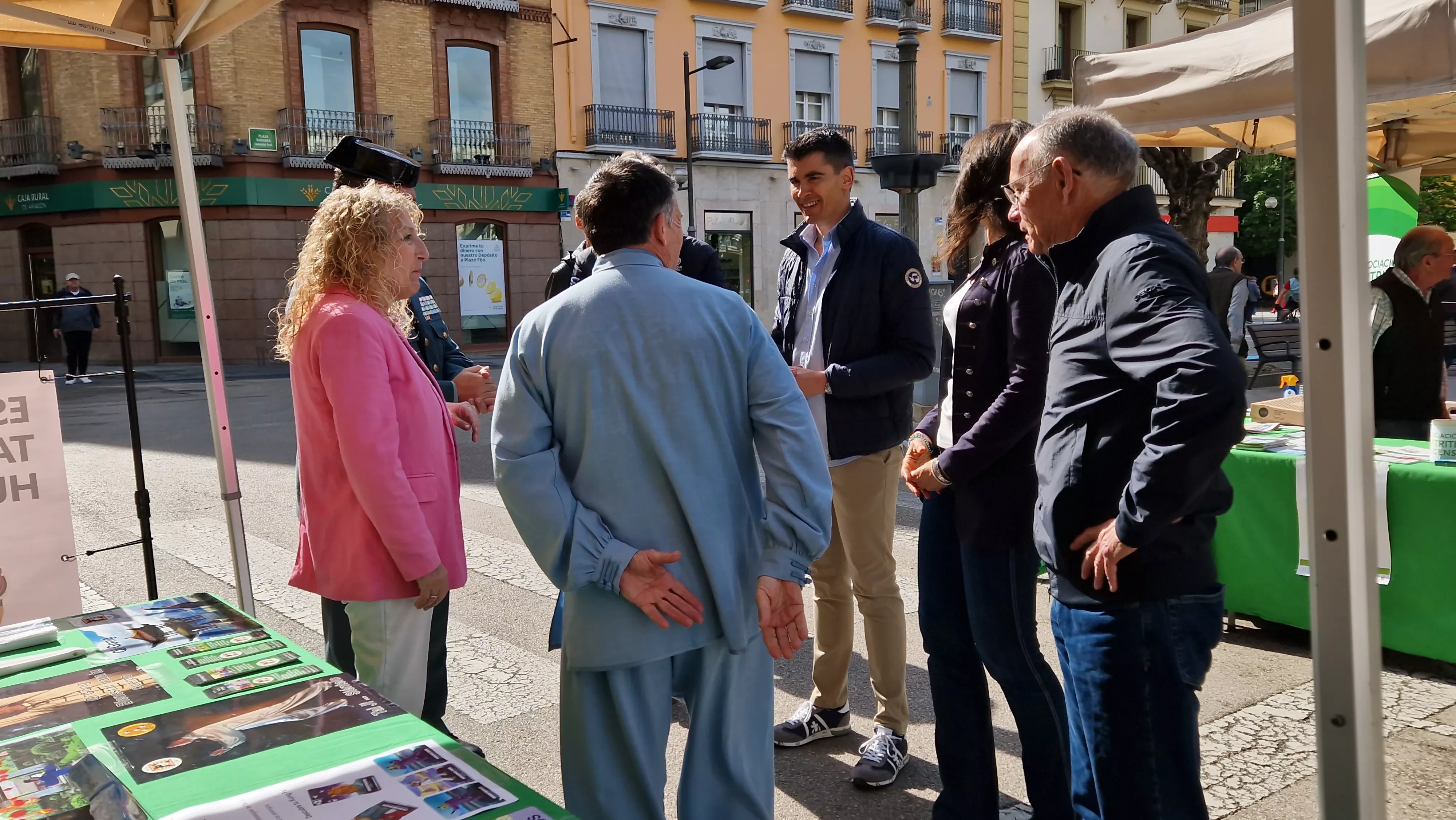  V Feria de entidades de la salud de Huesca organizada por Cruz Roja. Foto Myriam Martínez