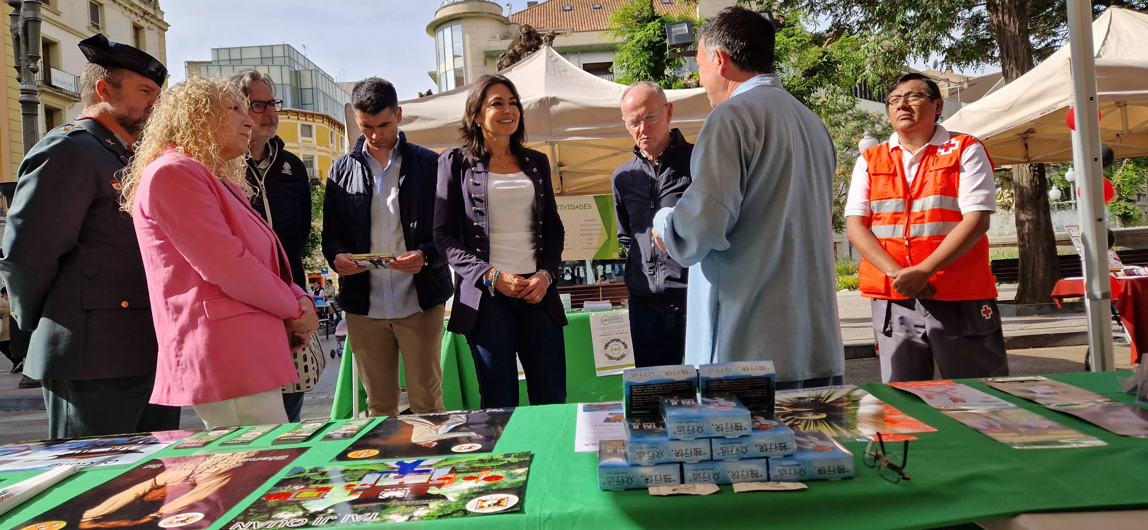  V Feria de entidades de la salud de Huesca organizada por Cruz Roja. Foto Myriam Martínez
