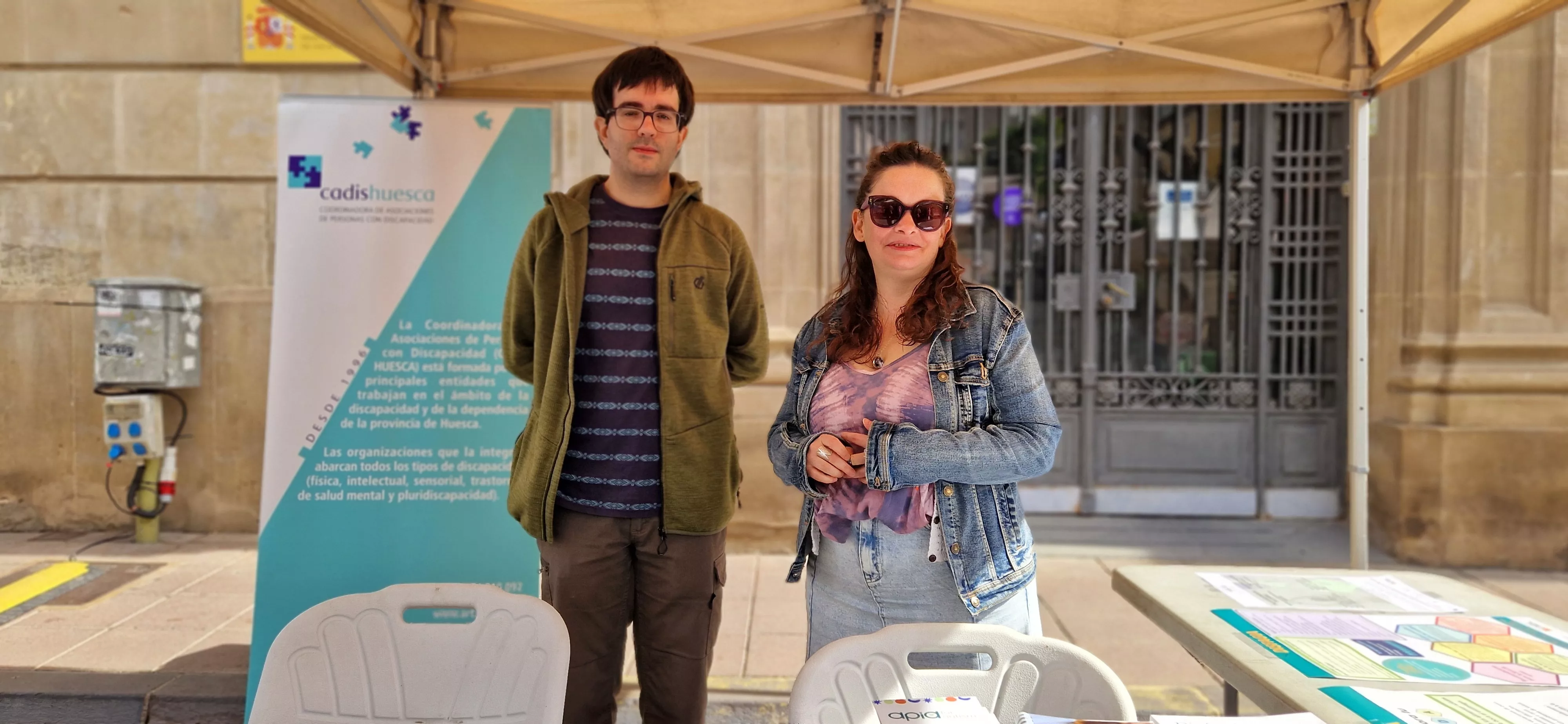 Cadis Huesca en la V Feria de entidades de la salud de Huesca organizada por Cruz Roja. Foto Myriam Martínez
