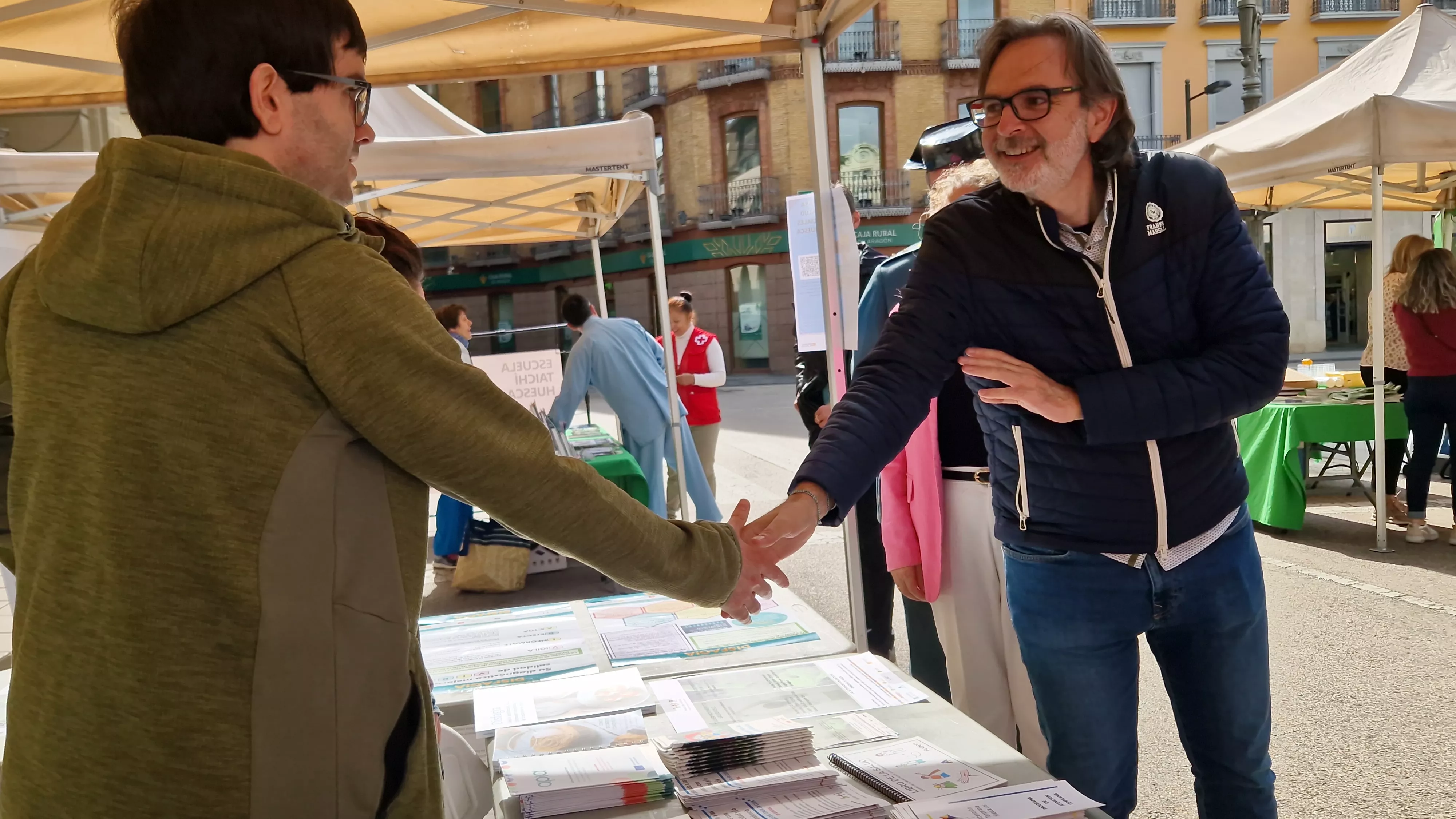  V Feria de entidades de la salud de Huesca organizada por Cruz Roja. Foto Myriam Martínez