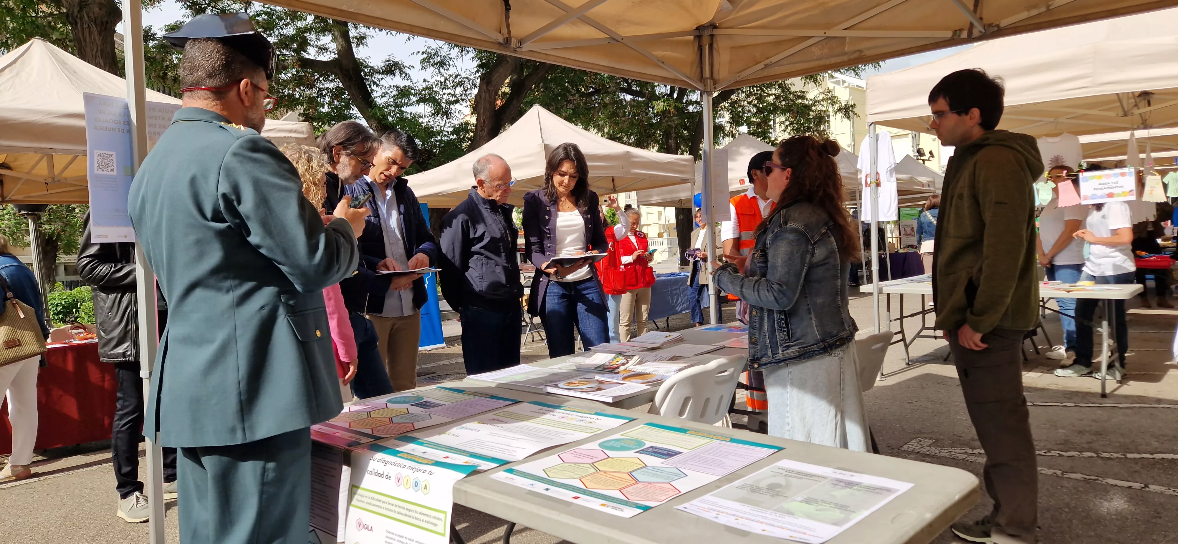  V Feria de entidades de la salud de Huesca organizada por Cruz Roja. Foto Myriam Martínez
