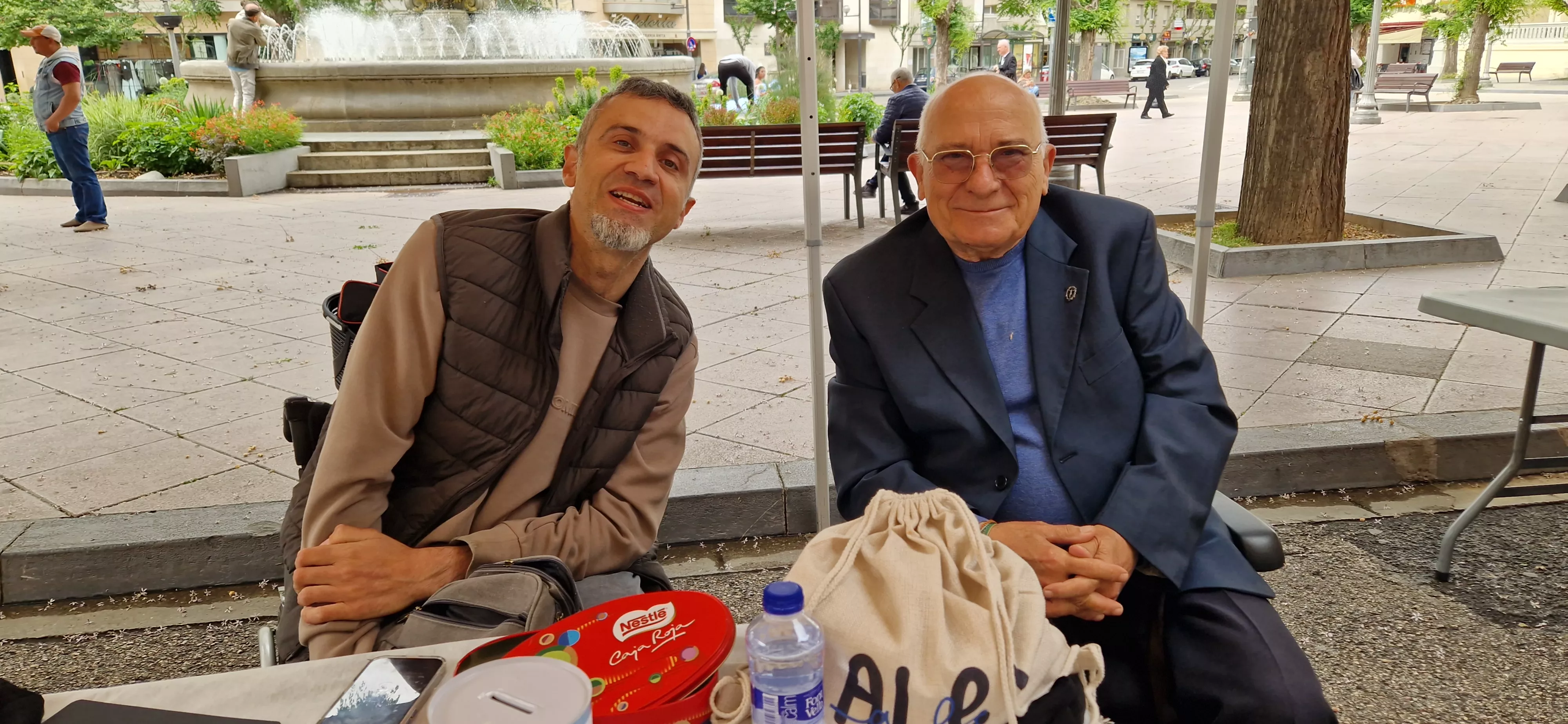 AENO, en la V Feria de entidades de la salud de Huesca organizada por Cruz Roja. Foto Myriam Martínez