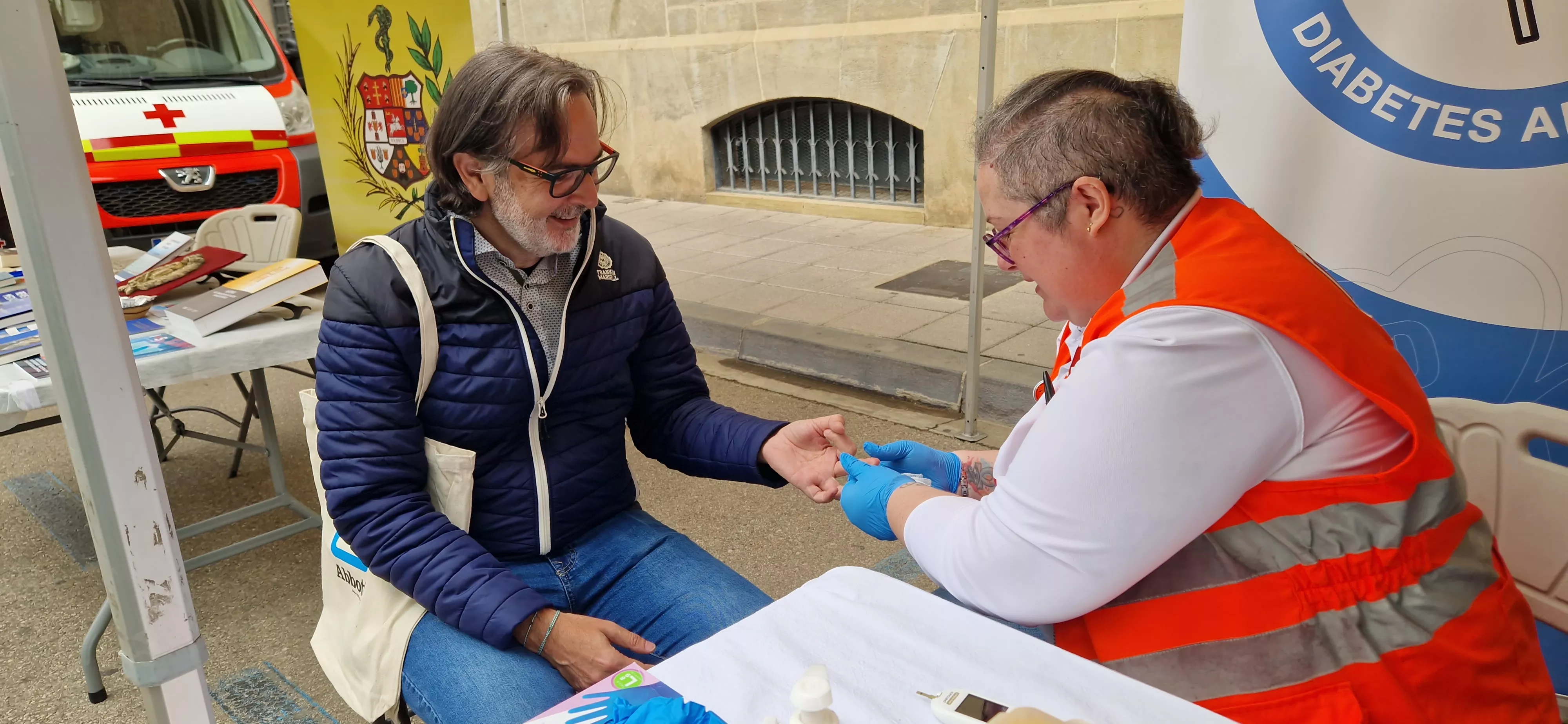  V Feria de entidades de la salud de Huesca organizada por Cruz Roja. Foto Myriam Martínez