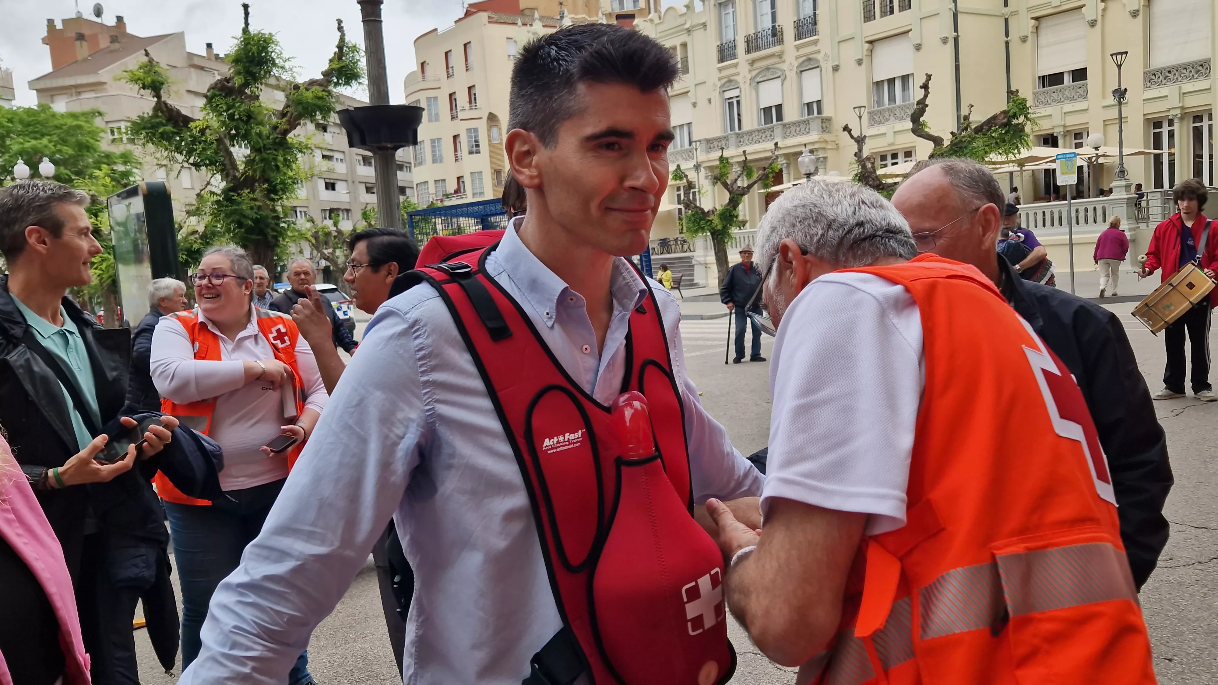  V Feria de entidades de la salud de Huesca organizada por Cruz Roja. Foto Myriam Martínez