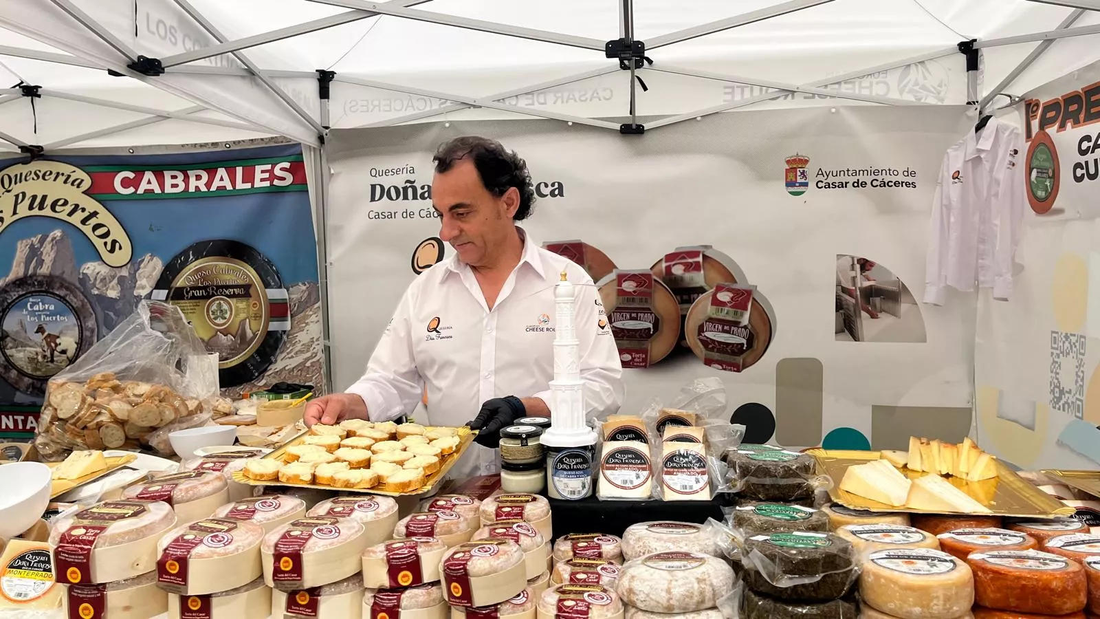 I Feria del Queso de Almudévar. Foto Mercedes Manterola