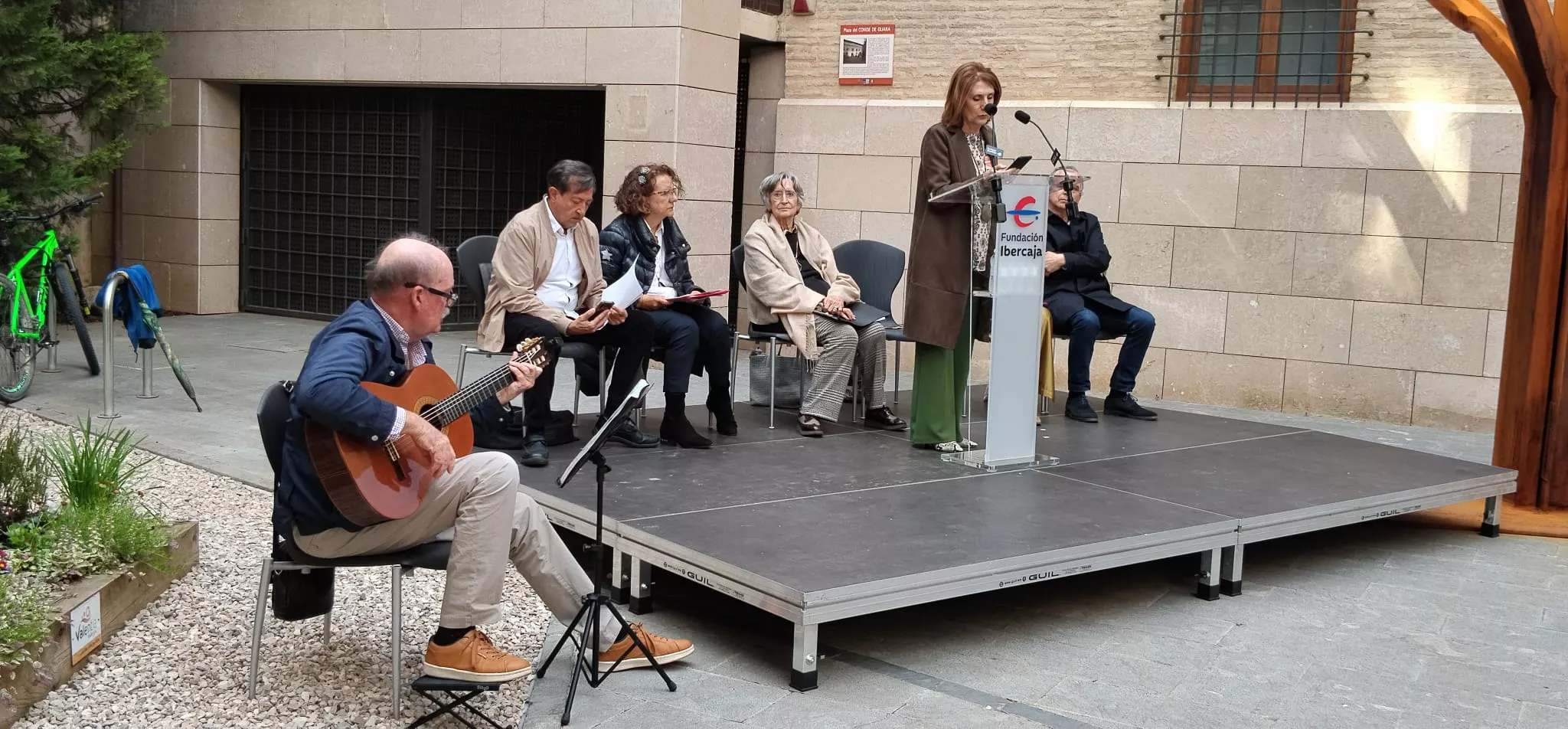 Tardeo Poético en el Centro Cultural Fundación Ibercaja