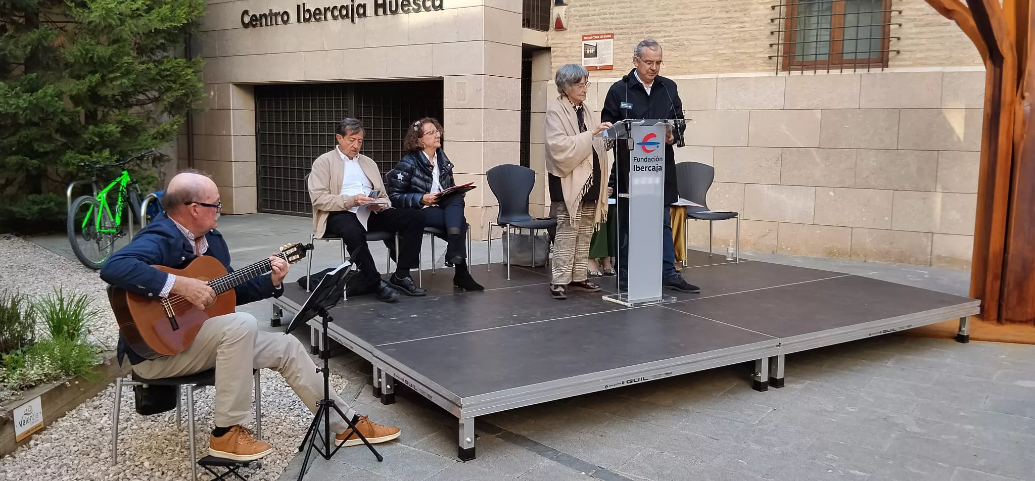 Tardeo Poético en el Centro Cultural Fundación Ibercaja