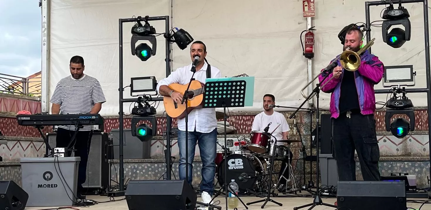 Actuación de Gipsy Band. Foto Mercedes Manterola