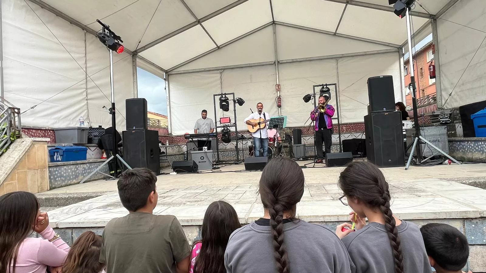 Actuación de Gipsy Band. Foto Mercedes Manterola