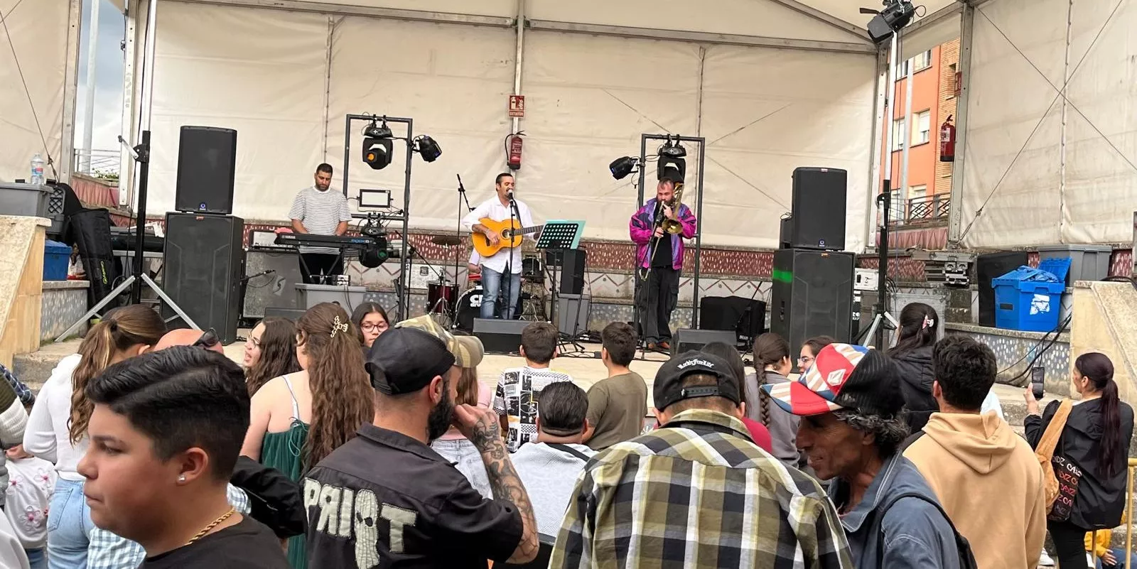 Actuación de Gipsy Band. Foto Mercedes Manterola